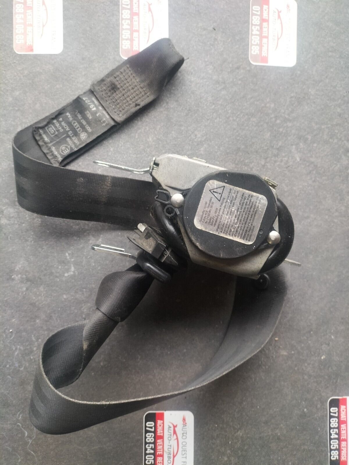 CEINTURE DE SECURITE AVANT GAUCHE VOLKSWAGEN POLO IV 6Q3857705L