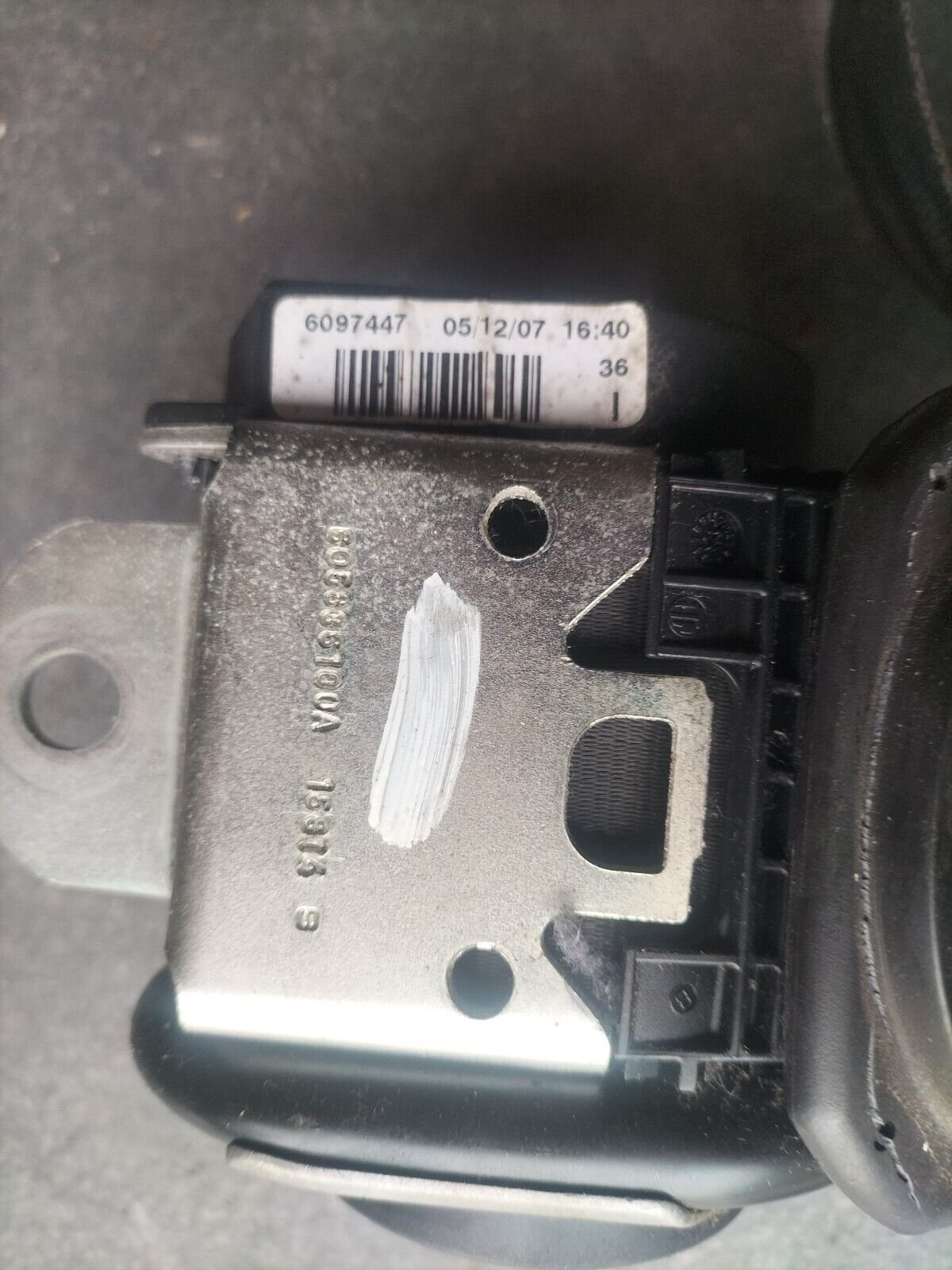 CEINTURE DE SECURITE AVANT GAUCHE VOLKSWAGEN POLO IV 6Q3857705L