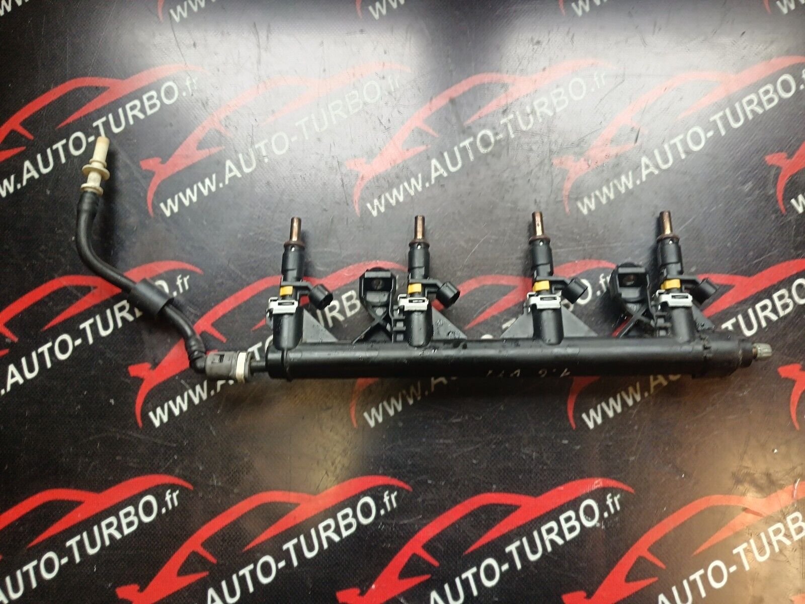 RAMPE D'INJECTION CITROEN C4 1.6VTI REFERENCE: V757564580