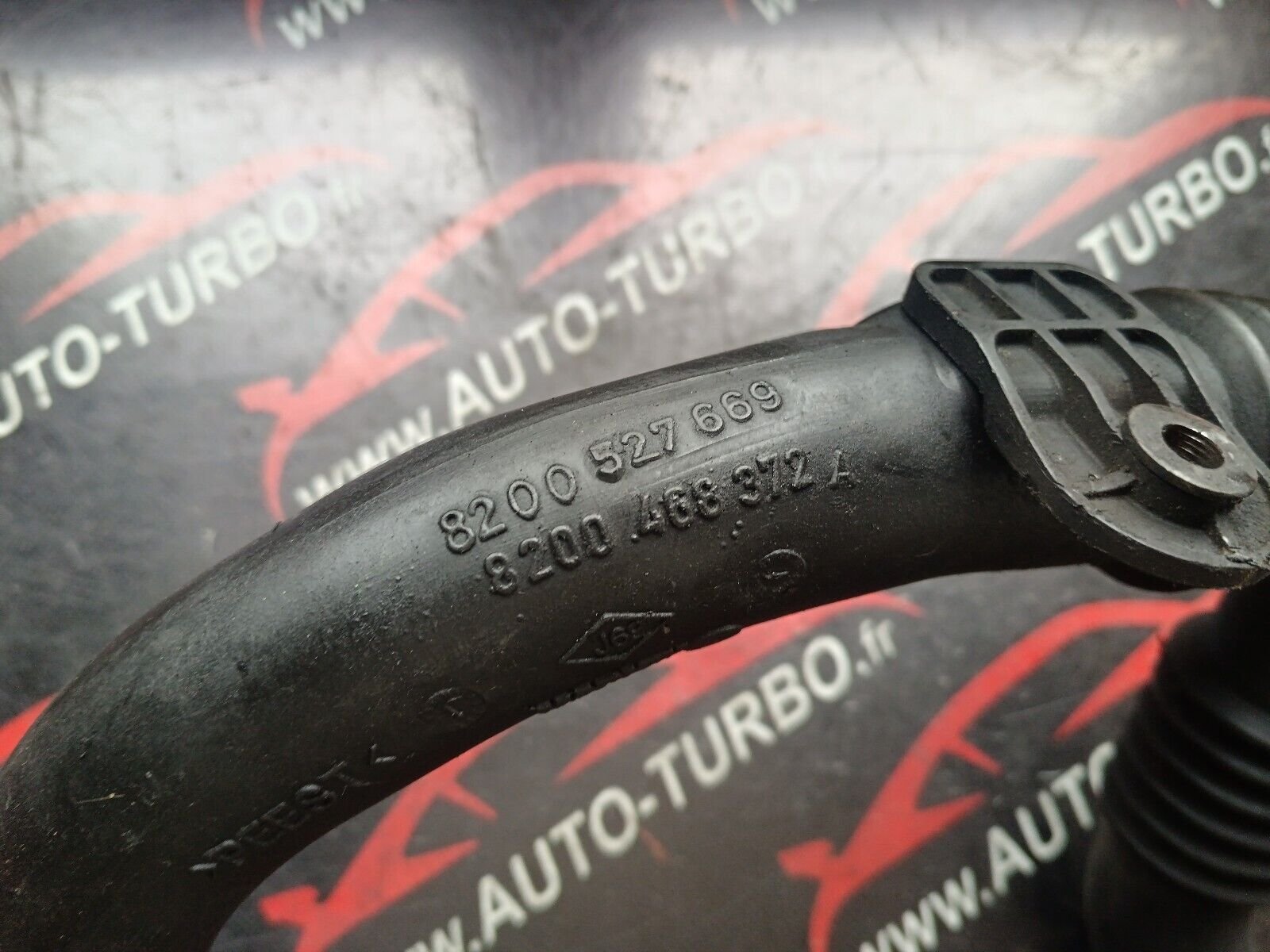 TUYAU DURIT RENAULT CLIO III 1.5DCI REFERENCE: 8200527669