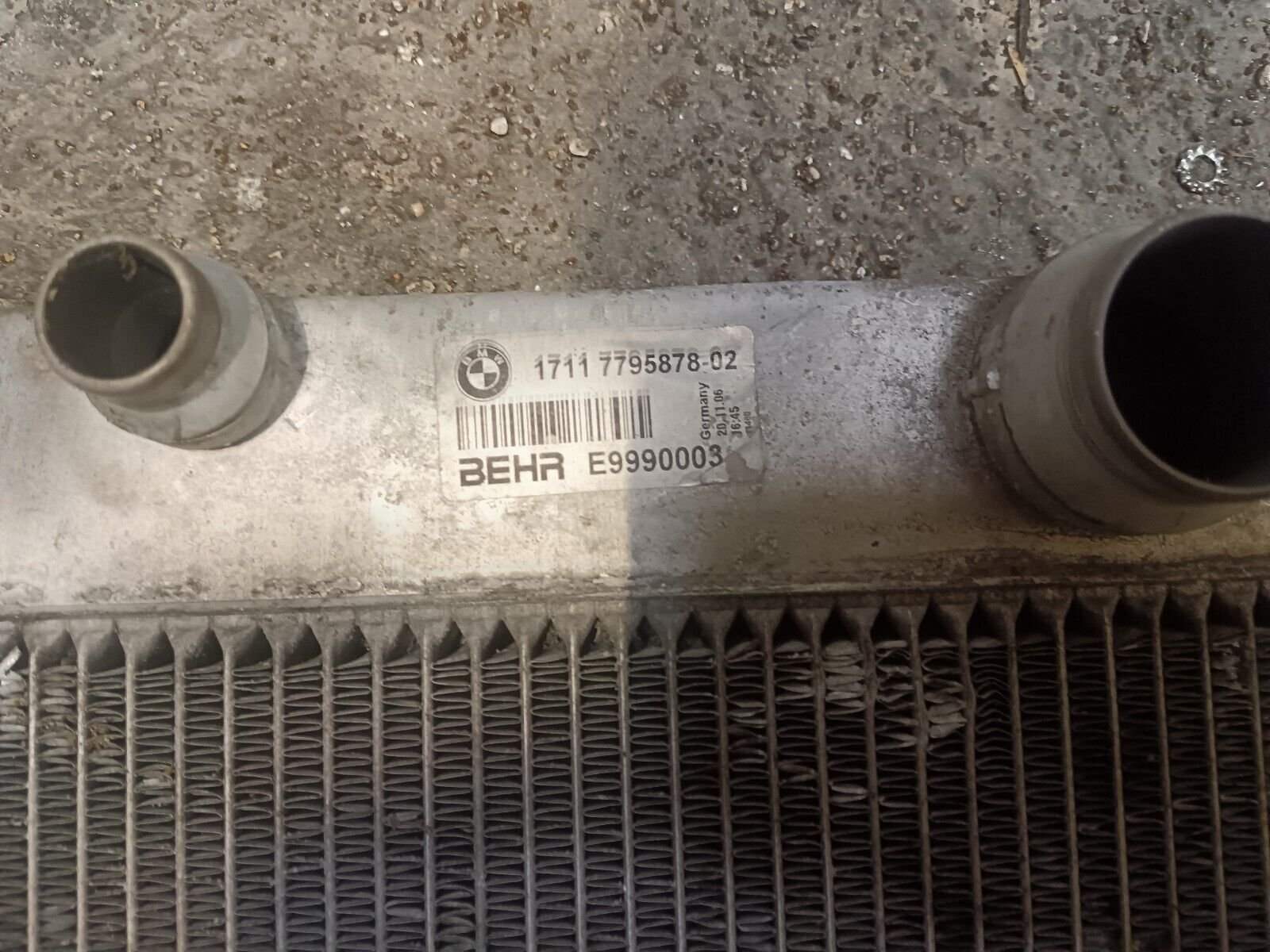 RADIATEUR EAU BMW 525D E 60 REFERENCE: 7795878