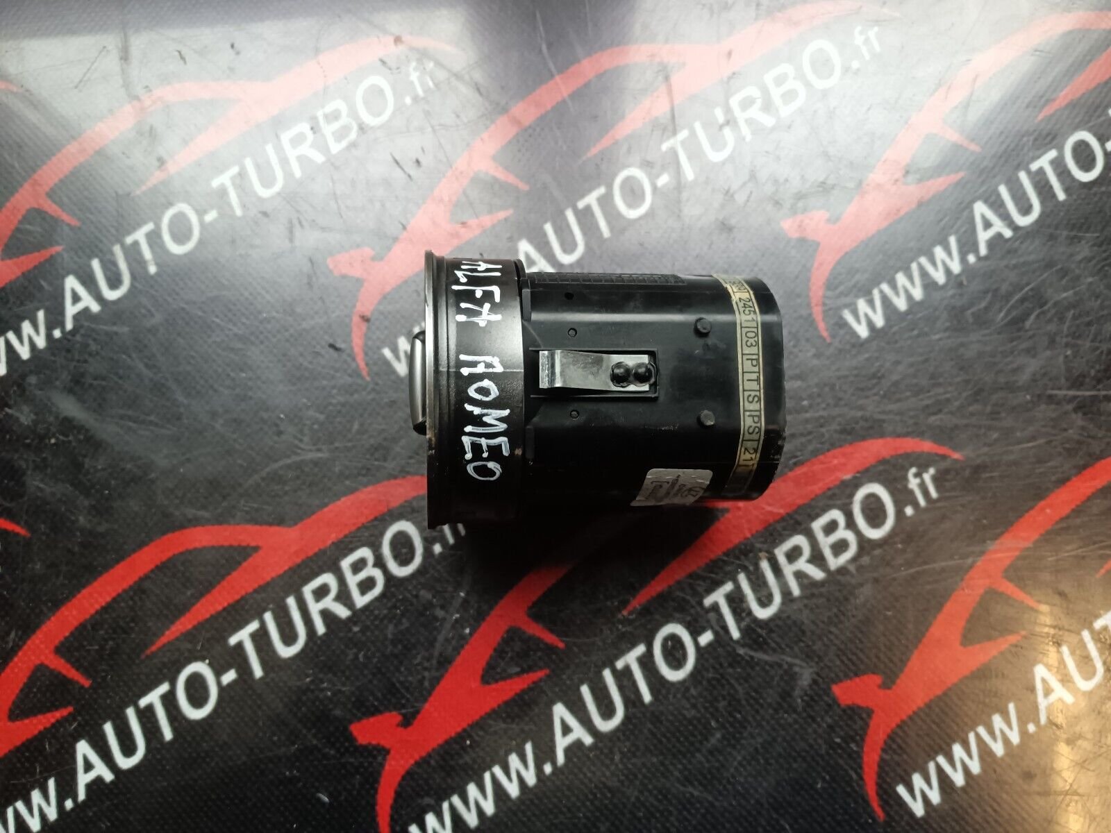 GRILLE D'AERATION TABLEAU DE BORD ALFA ROMEO 159 REFERENCE: 376630