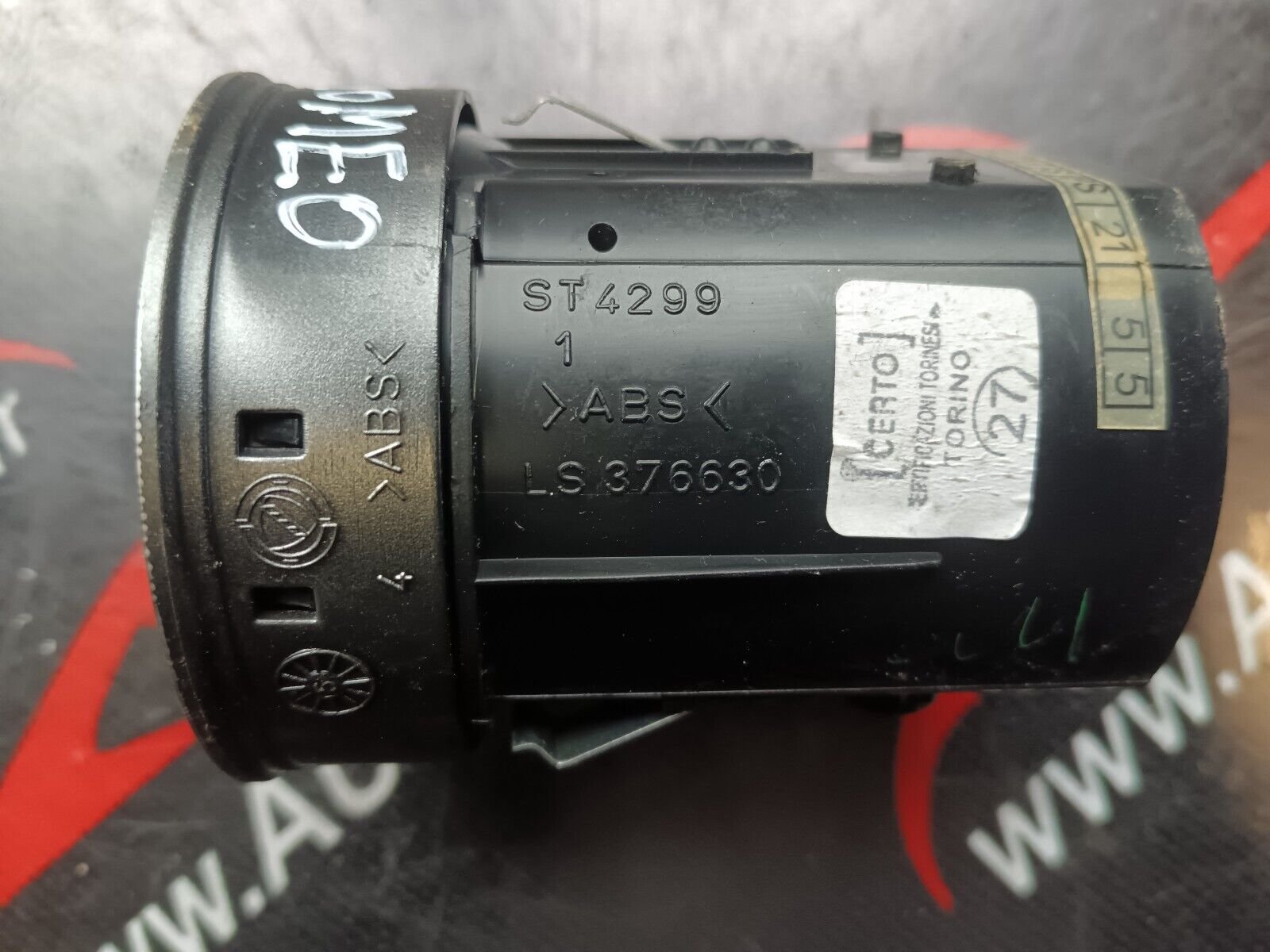 GRILLE D'AERATION TABLEAU DE BORD ALFA ROMEO 159 REFERENCE: 376630