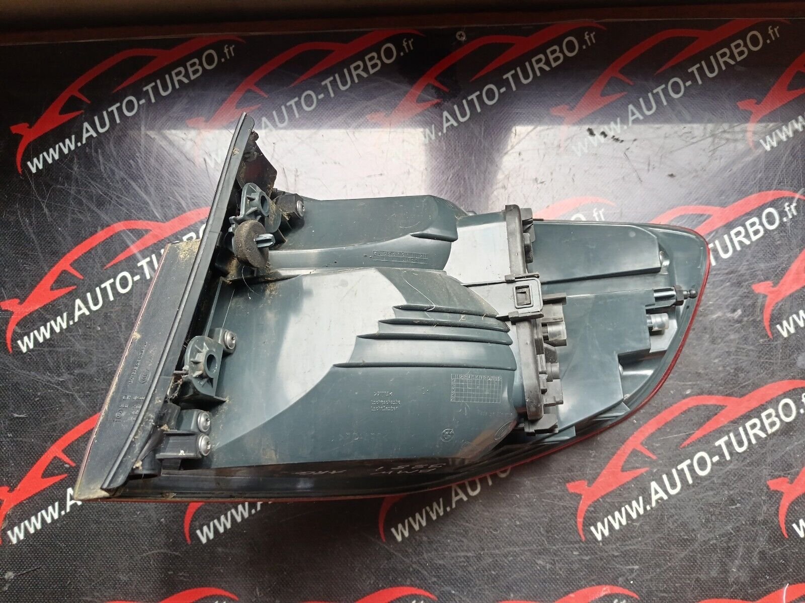 FEUX ARRIERE GAUCHE PRINCIPALE BMW 328i GT F34 REFERENCE: 618573