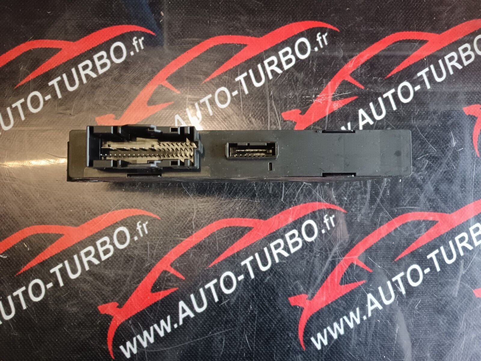 MODULE UNITE DE COMMANDE BMW SERIE 1 E81 REFERENCE: 9147212-01