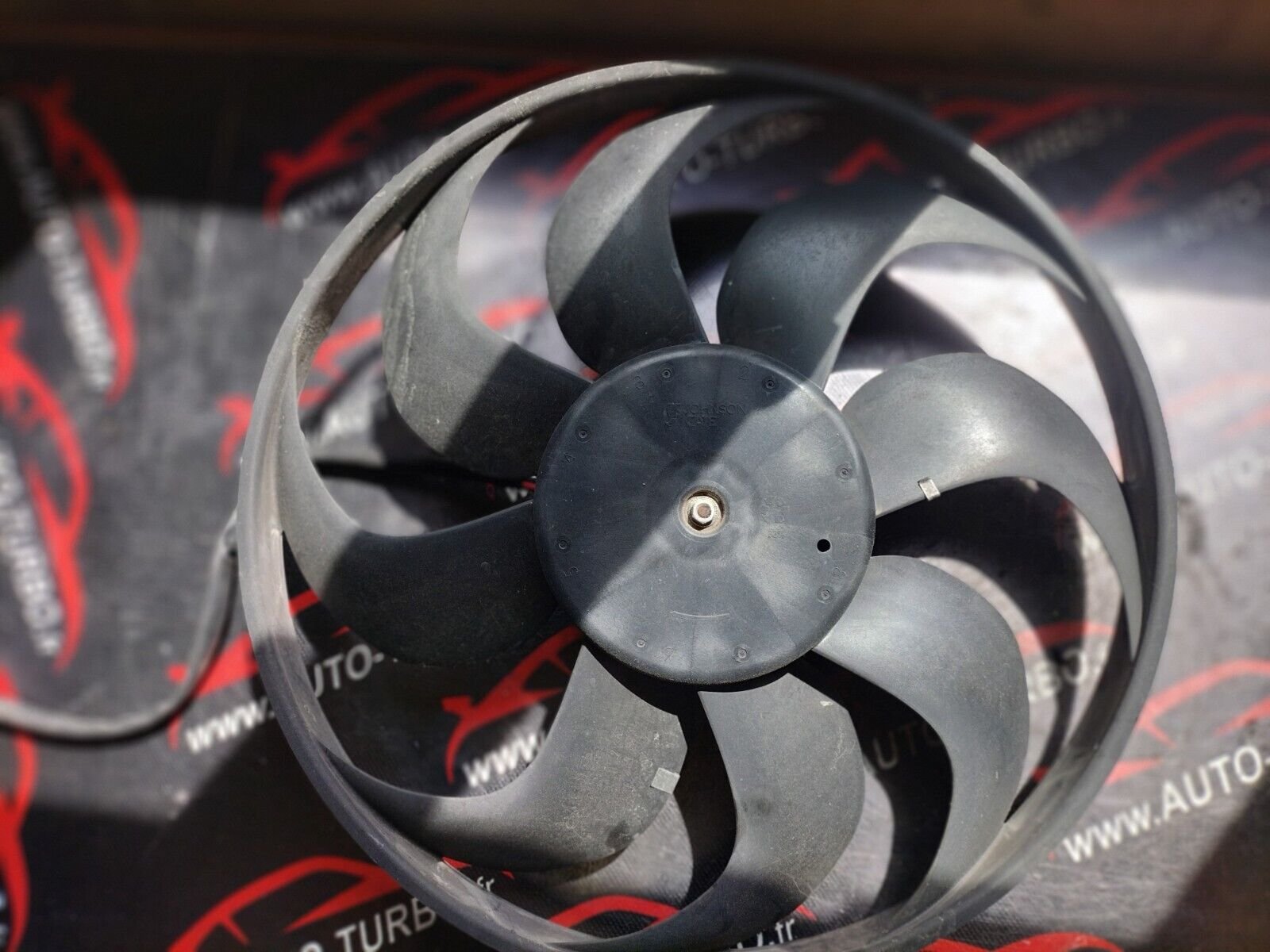 VENTILATEUR DE REFROIDISSEMENT   PEUGEOT  308 II 1.2 eTHP PURTECH 9806313580