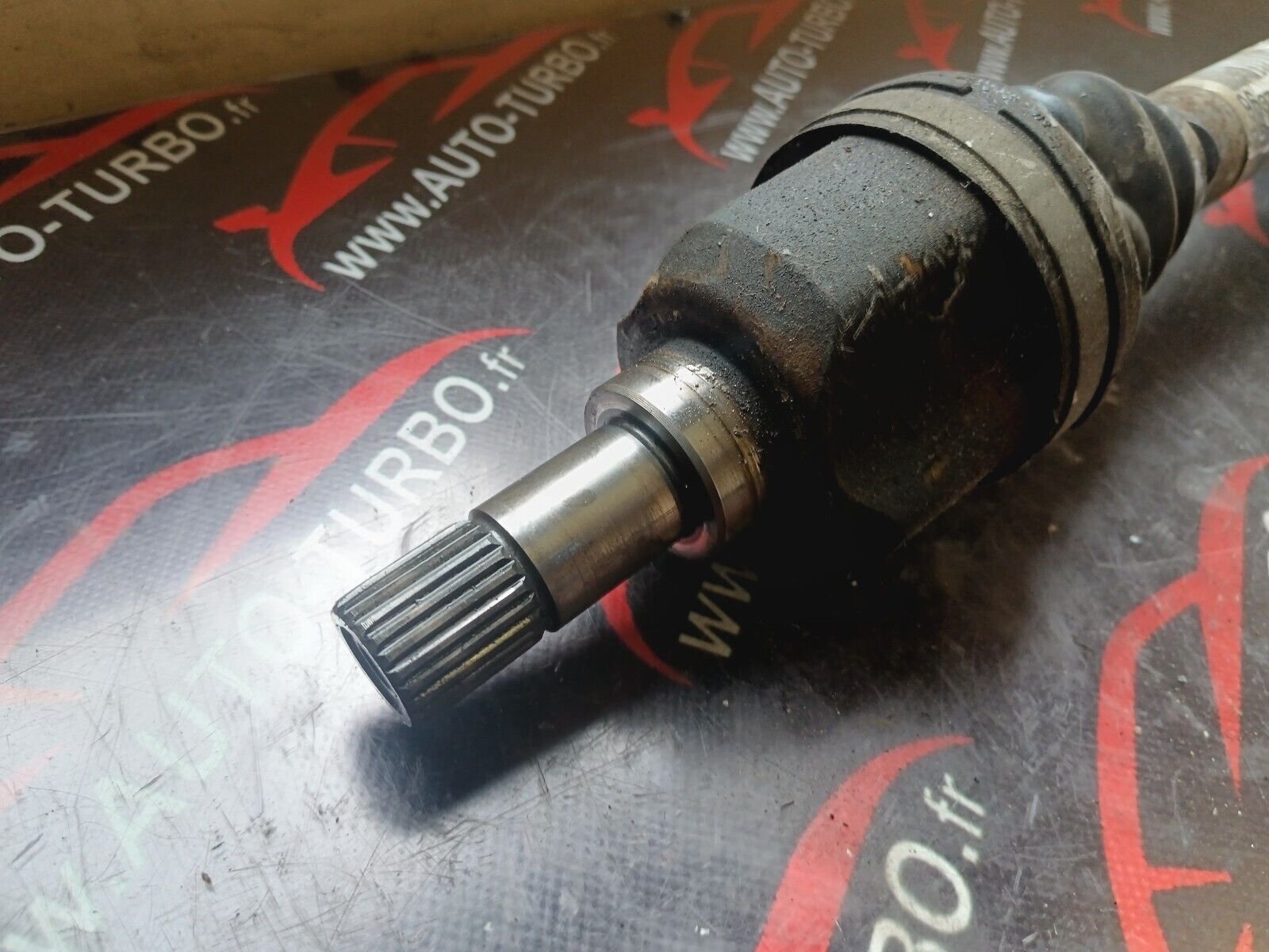 CARDAN AVANT GAUCHE CITROEN C4 PICASSO REFERENCE: 9637117780