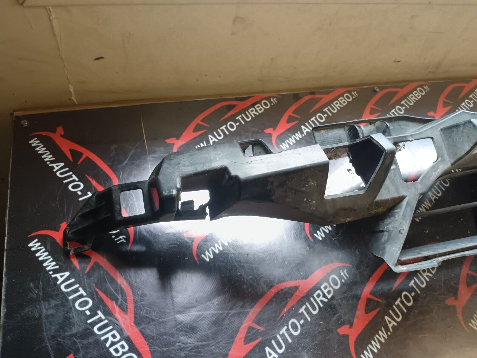 CALANDRE CENTRALE  BMW 328iGT REFERENCE: 7293808