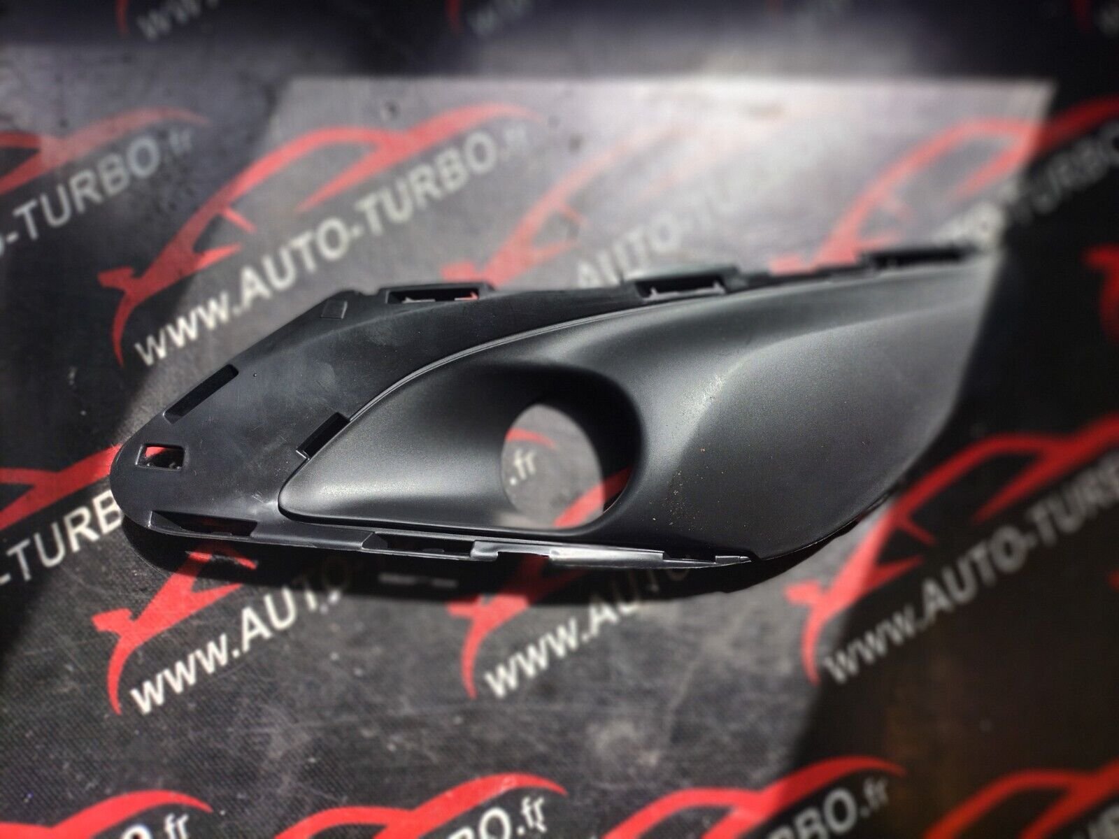 CACHE AINTIBRUILLARD AVANT GAUCHE  PEUGEOT  308 II NEUF