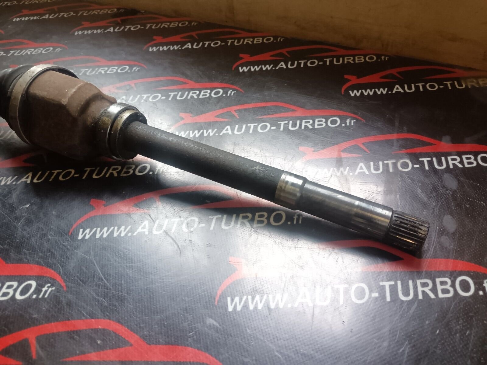 CARDAN AVANT DROIT PEUGEOT 308II REFERENCE: 9810710780