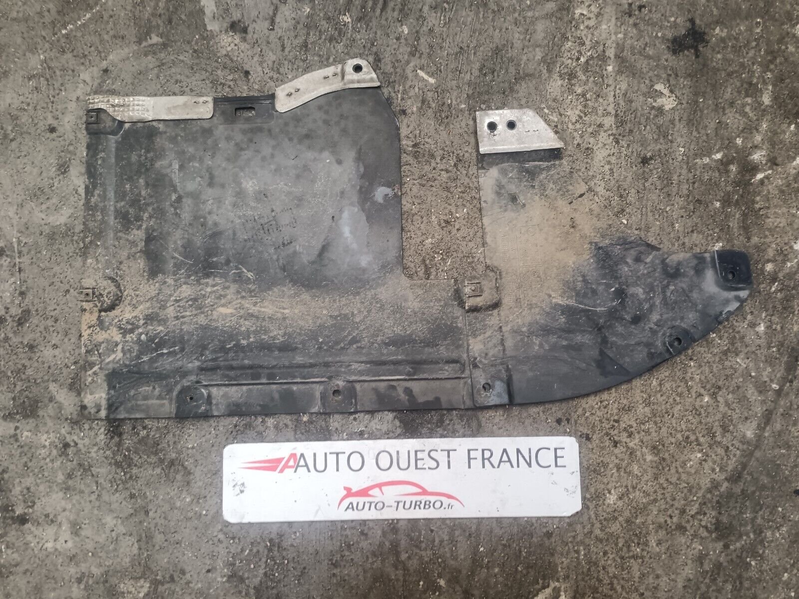 BMW SERIE 1 E87 120i 150CH REFERENCE: 74850610