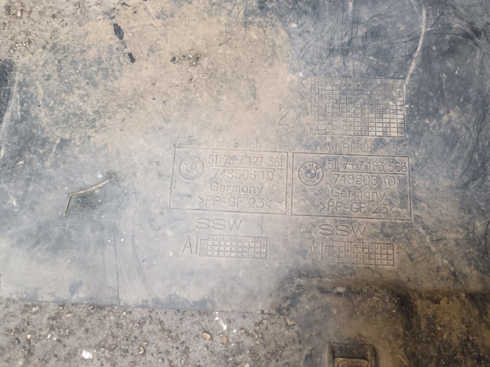 BMW SERIE 1 E87 120i 150CH REFERENCE: 74850610