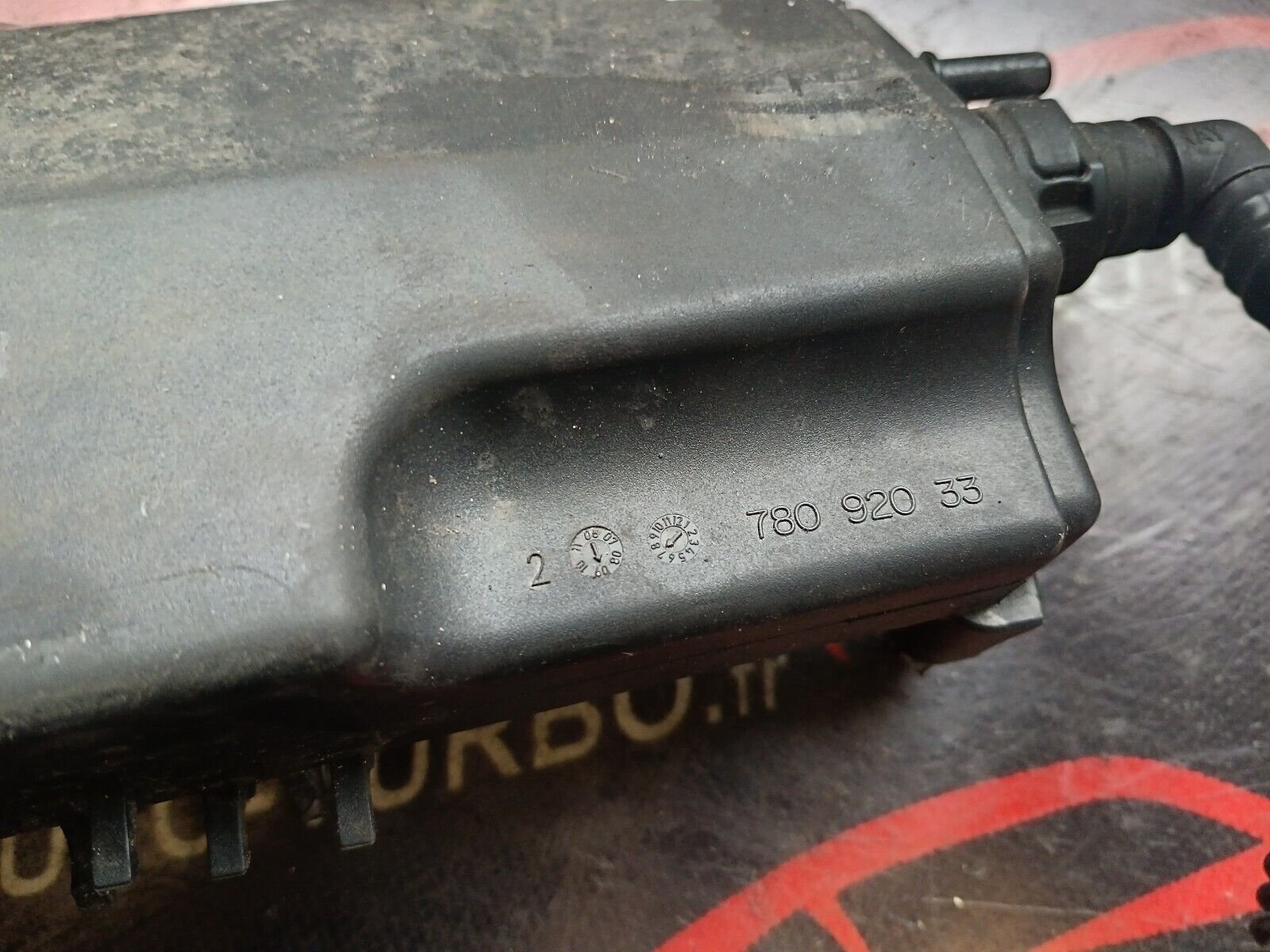 FILTRE A CHARBON CITROEN C4 1.6VTI 90CH COUPE REFERENCE: 78092033