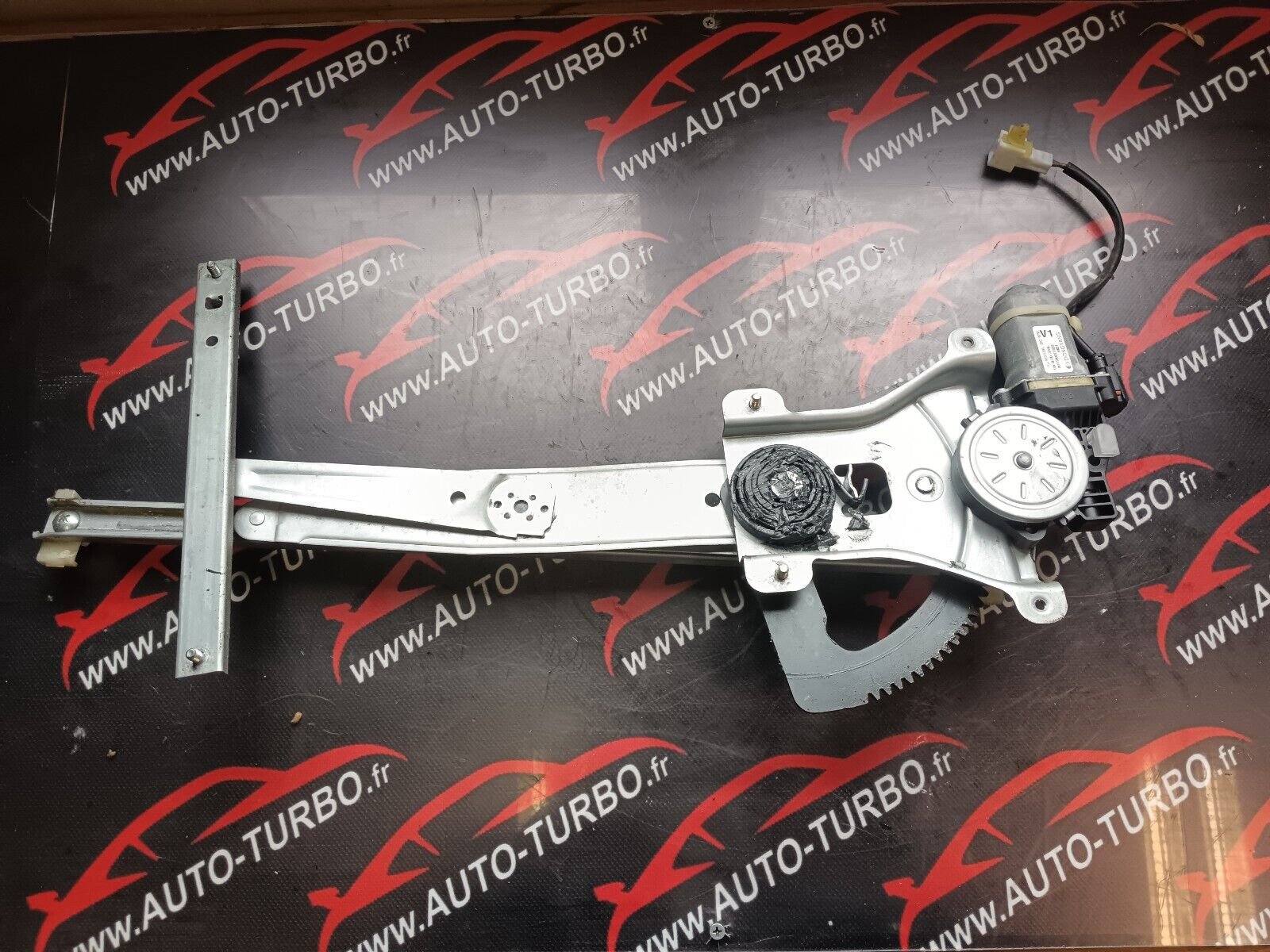 MECHANISME LEVE GLACE AVANT GAUCHE AVEC MOTE CHEVROLET AVEO REFERENCE: 202005062