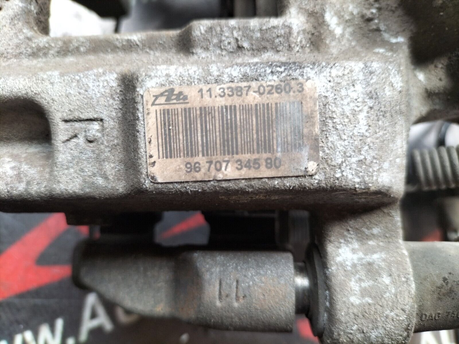 ETRIERE DE FREIN ARRIERE DROITE  PEUGEOT  308 II 3.3387-0260.3 , 9670734580