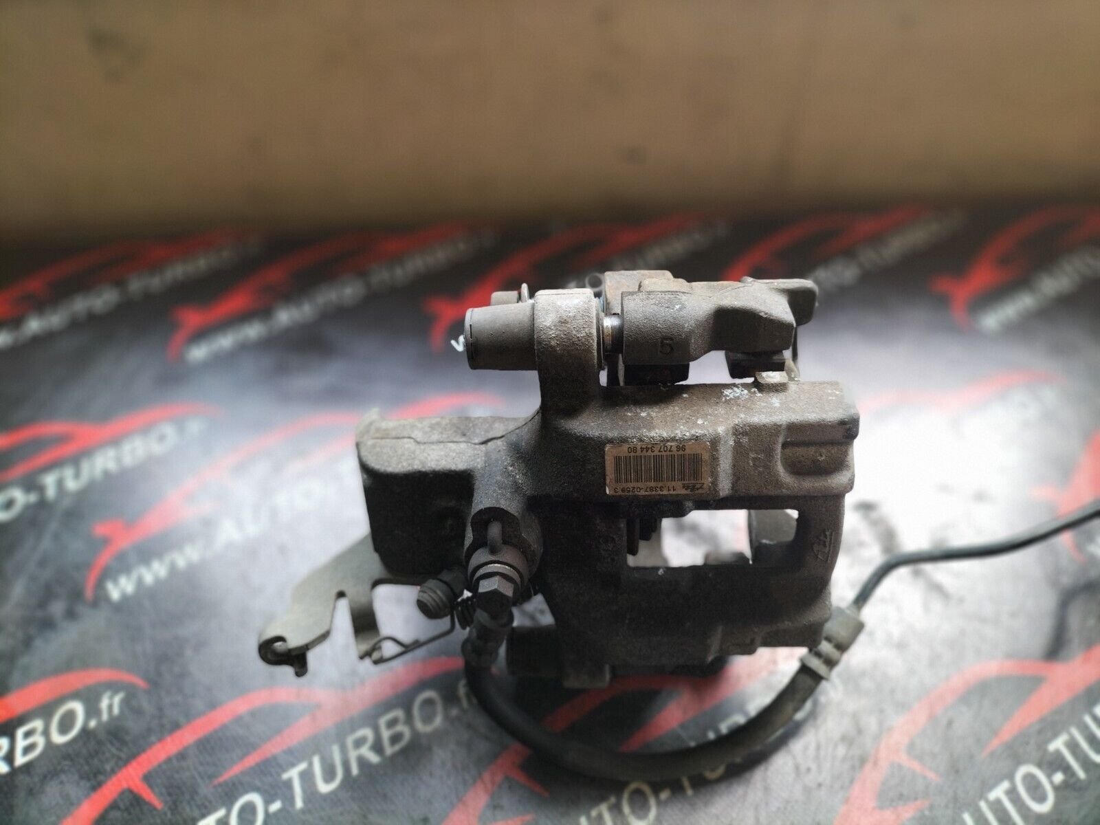 ETRIERE DE FREIN ARRIERE GAUCHE  PEUGEOT  308 II 3.3387-0259.3 , 9670734480