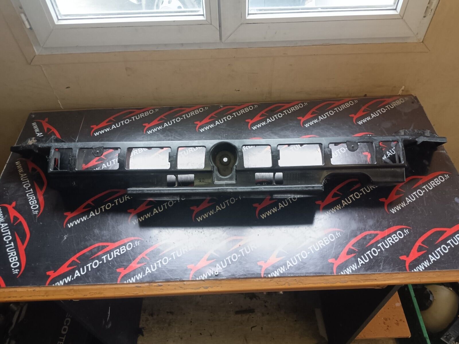 SUPPORT CENTRAL PARE CHOC PEUGEOT 207 REFERENCE: 9649681080