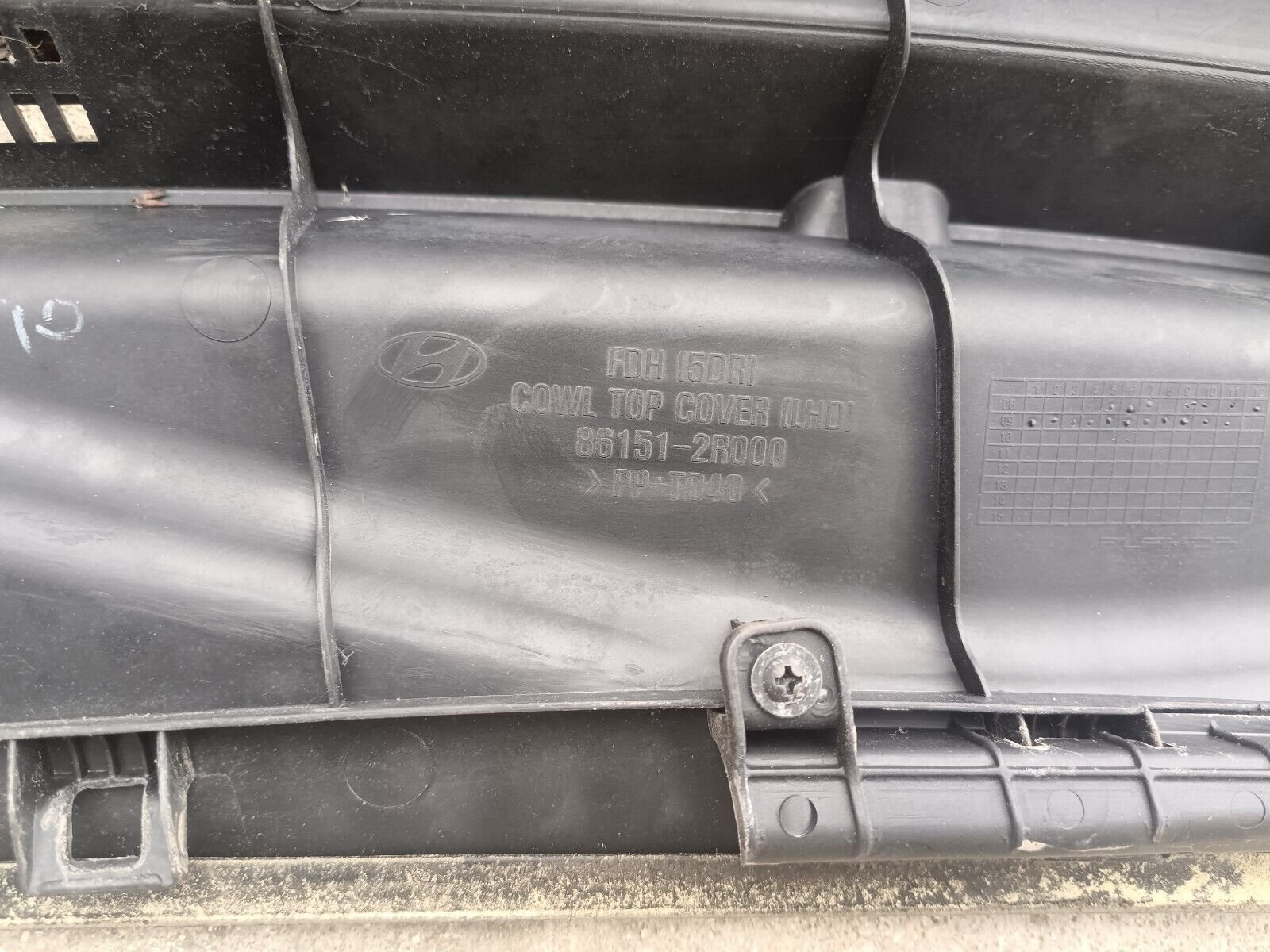 BAIE DE PARE BRISE HYUNDAI i30 1.6CRDI 90CH REFERENCE: 861512R000