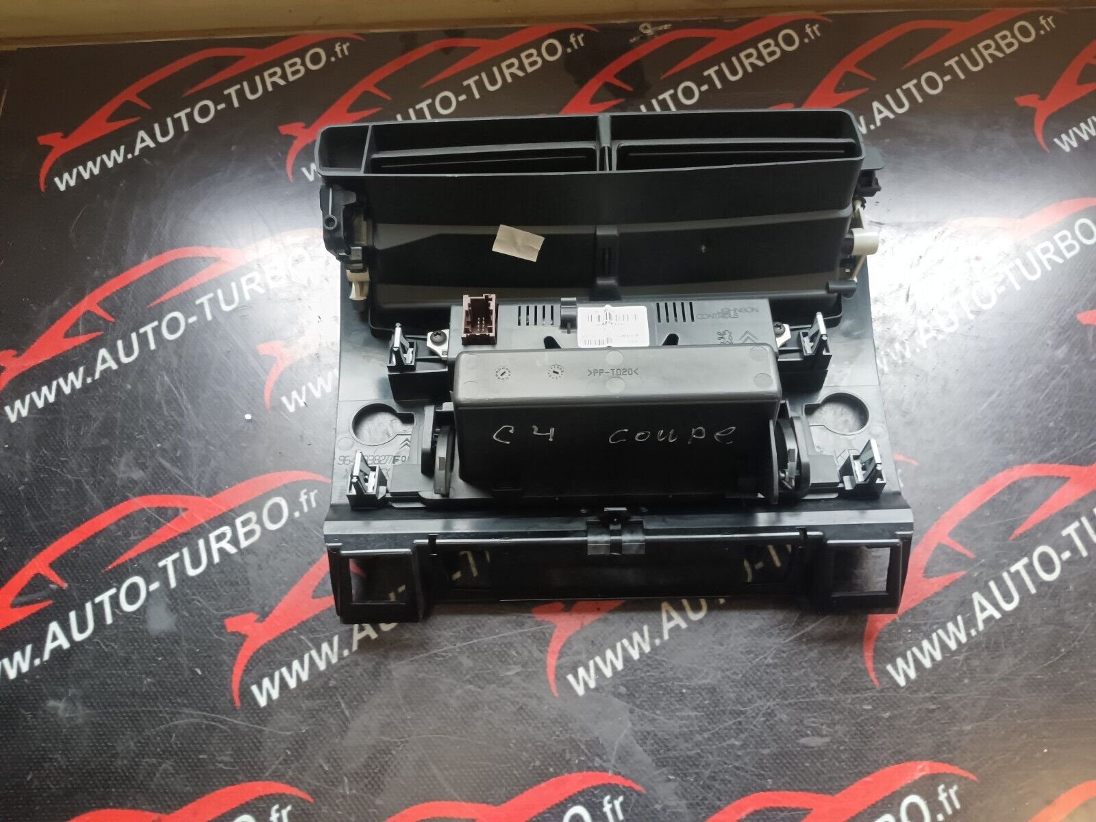 ECRAN D'AFFICHAGE CITROEN C4 1.6VTI 90CH COUPE REFERENCE: 9666483780