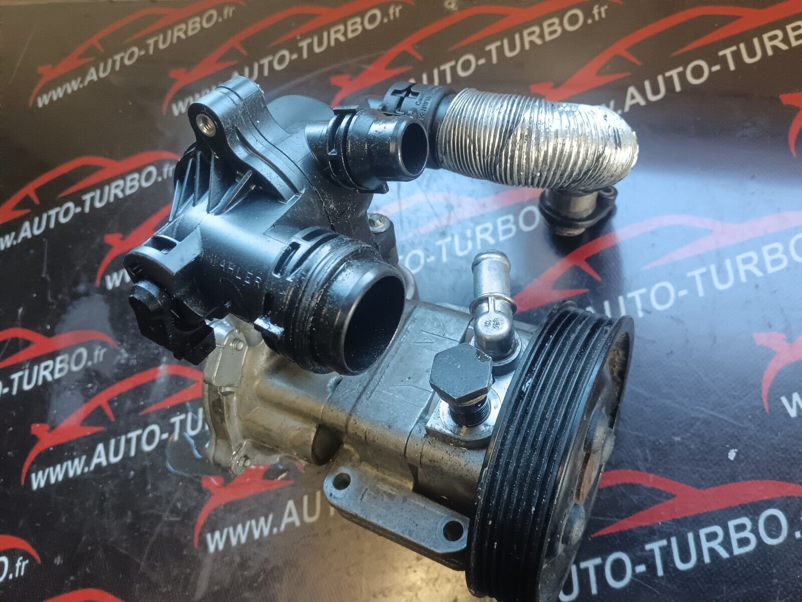 POMPE A L'EAU BMW SERIE 1 120i REFERENCE: 6769598