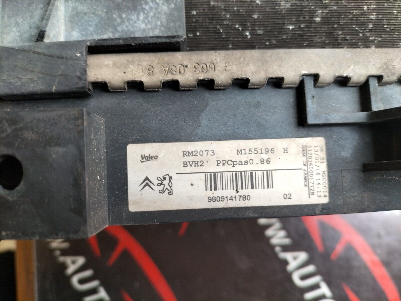 RADIATEUR DE REFROIDISSEMEN PEUGEOT  308 II 1.2 eTHP  110 CH 9809141780, M155196