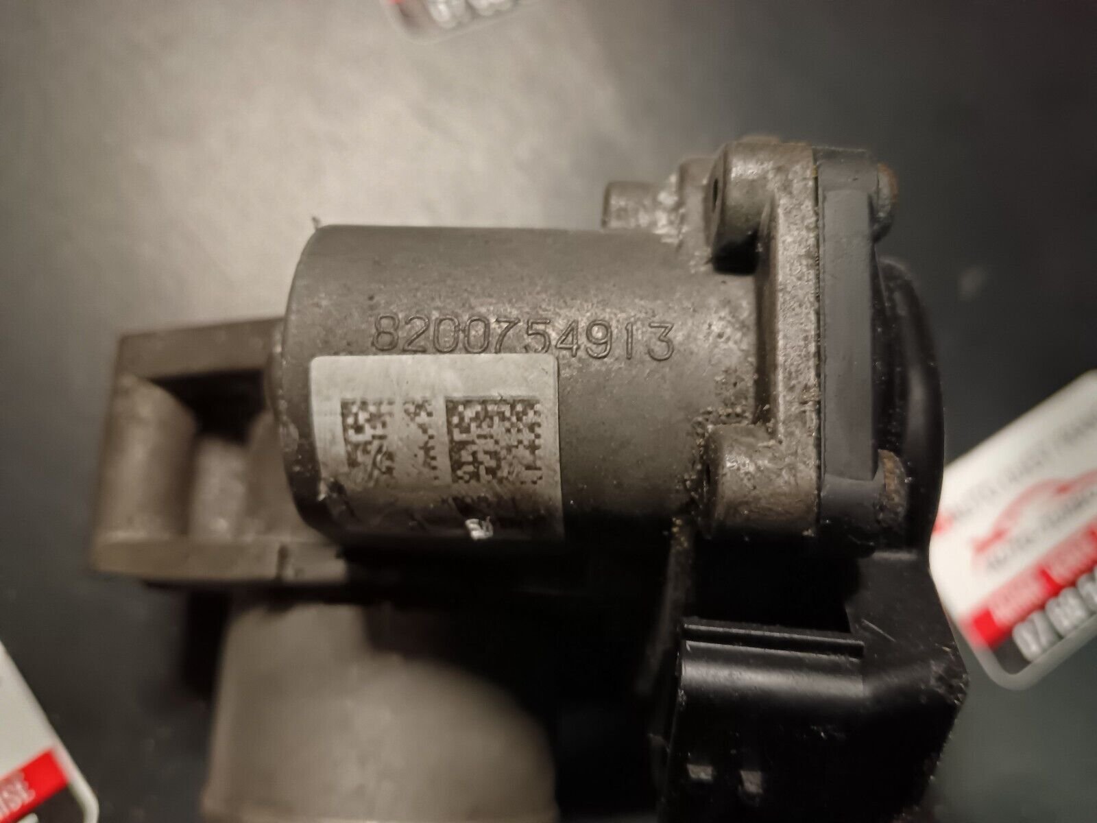 BOITIER DE PAPILLON RENAULT MEGAN 3CITROEN XSARA REFERENCE: 8200754913