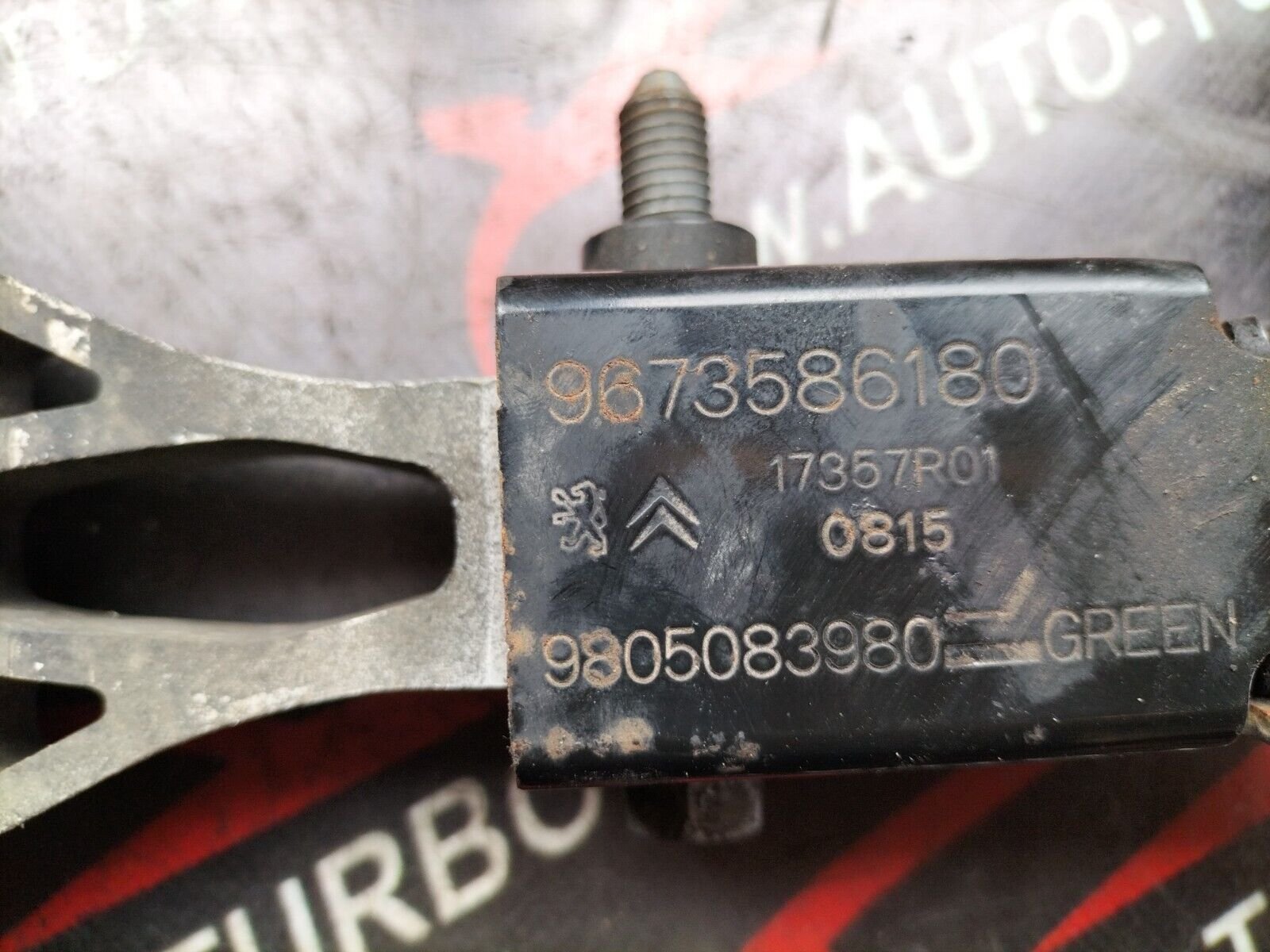 SUPPORT MOTEUR MILIEU  PEUGEOT 308 II 1.2 eTHP 9673586180,  9805083980