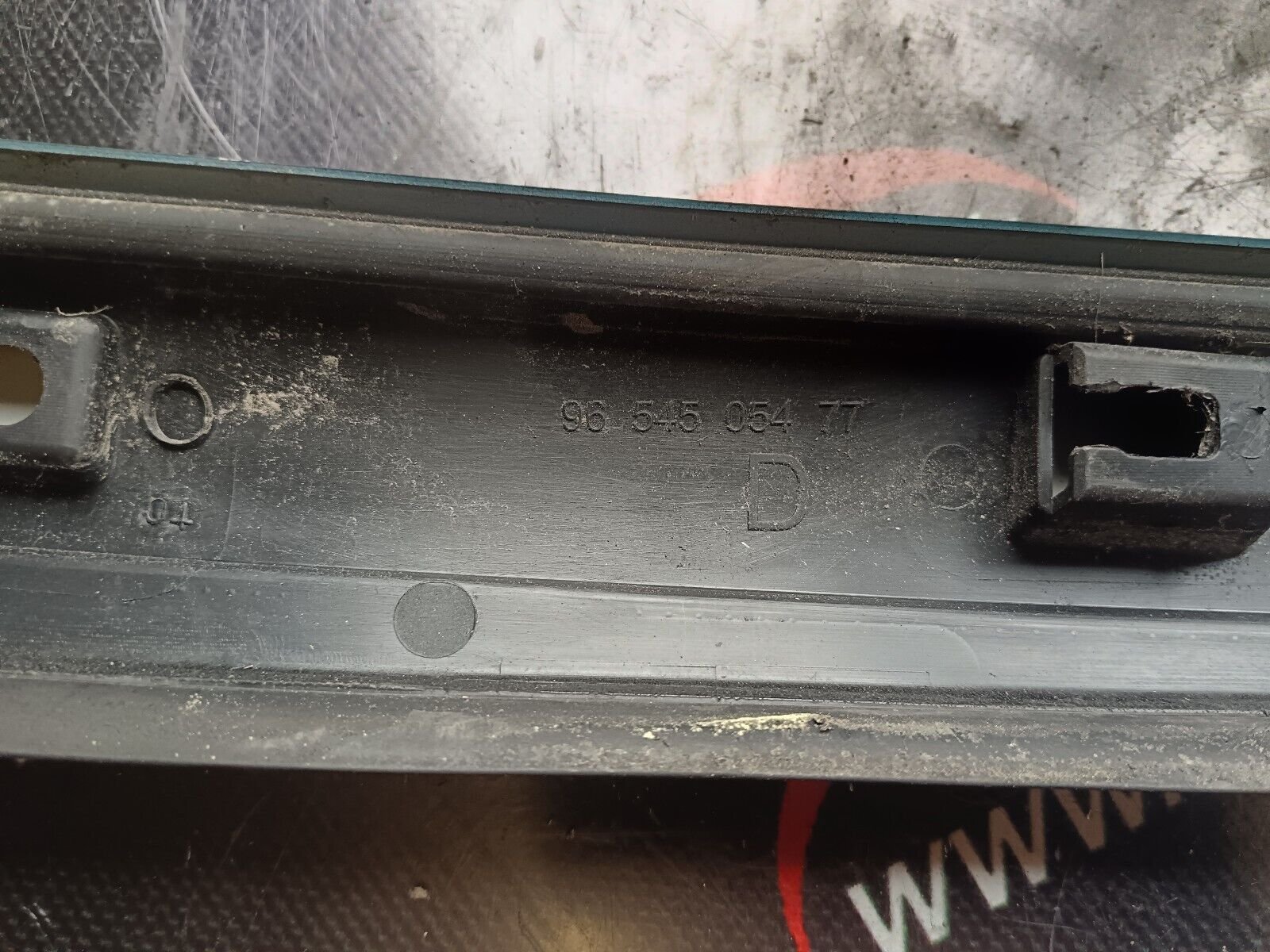 BAIE DE PARE BRISE CITROEN C4 PICASSO REFERENCE: 9654505477