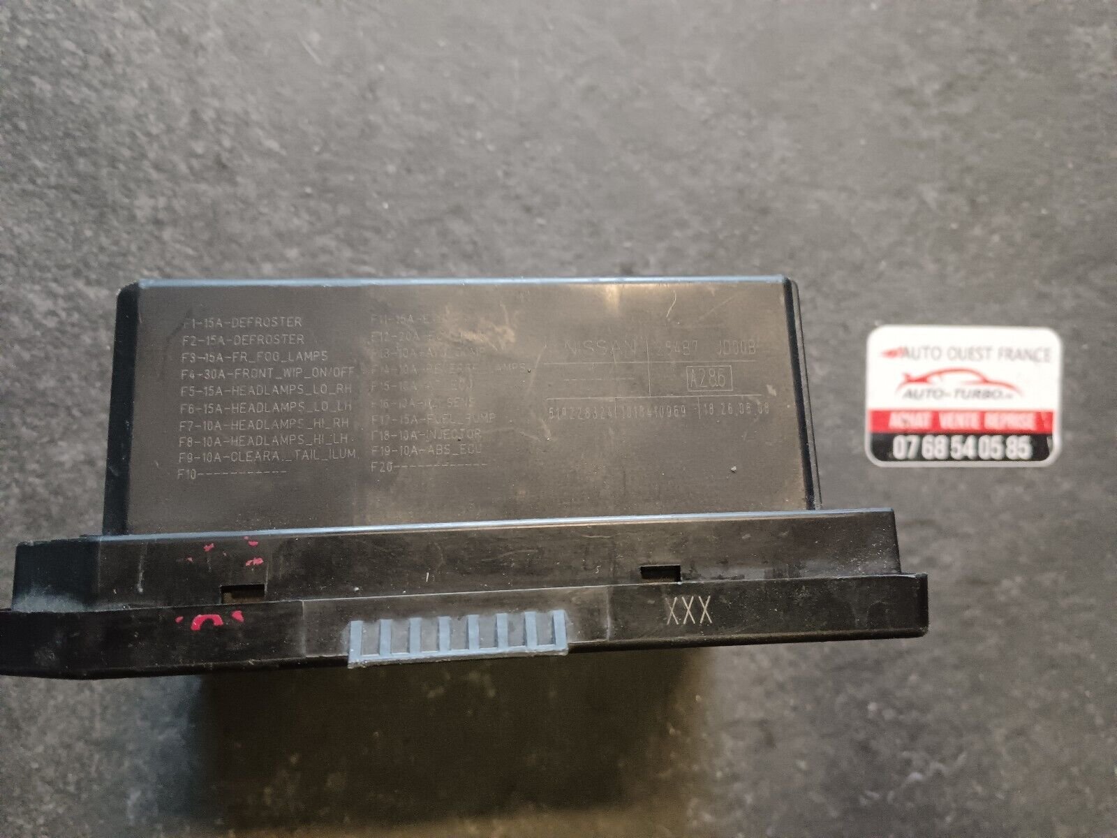 BOITE A FUSIBLE NISSAN QASHQAI REFERENCE 519228324