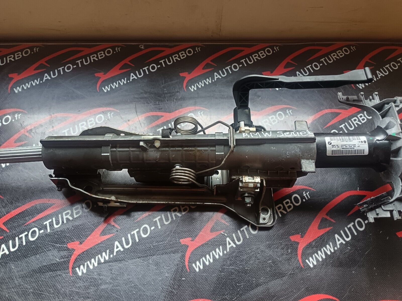 COLONNE DE DIRECTION BMW SERIE 1 E87 120i 150CH REFERENCE: 831401030515