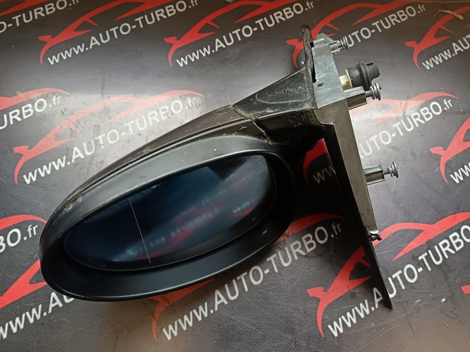 RETROVISEUR DROIT BMW SERIE 1 REFERENCE: 010803