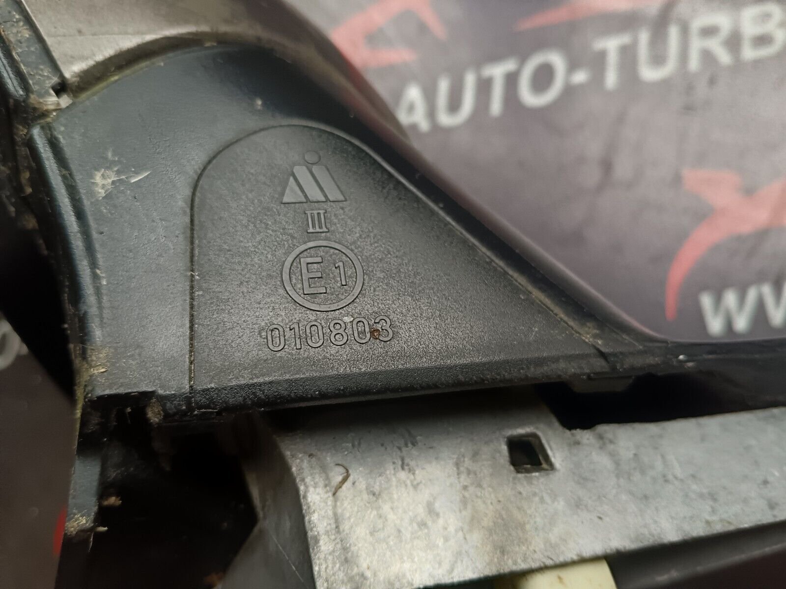 RETROVISEUR DROIT BMW SERIE 1 REFERENCE: 010803