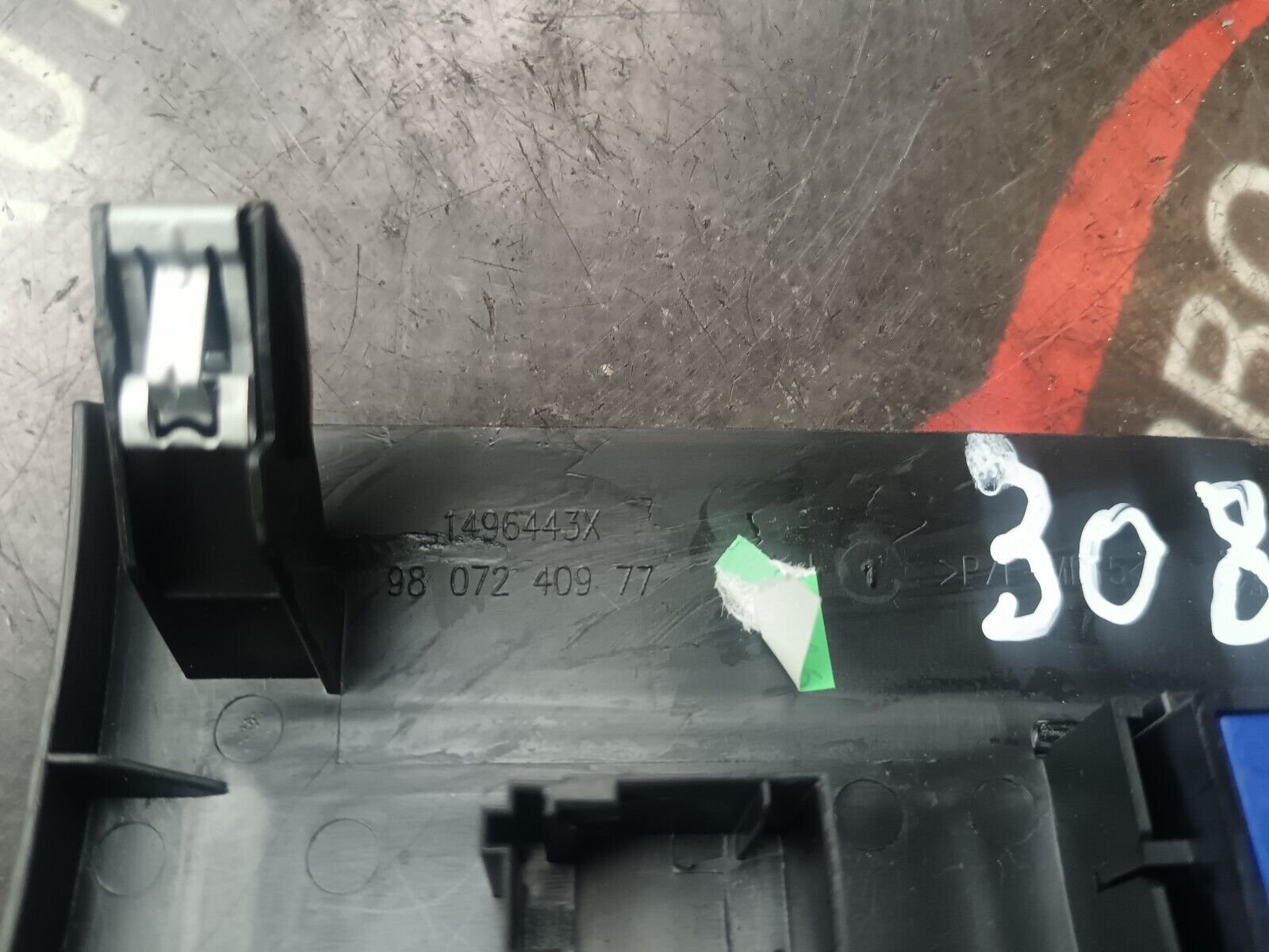 COMMANDE DE REGLAGE HAUTEUR DE PHARE PEUGEOT 308II REFERENCE: 9807240977