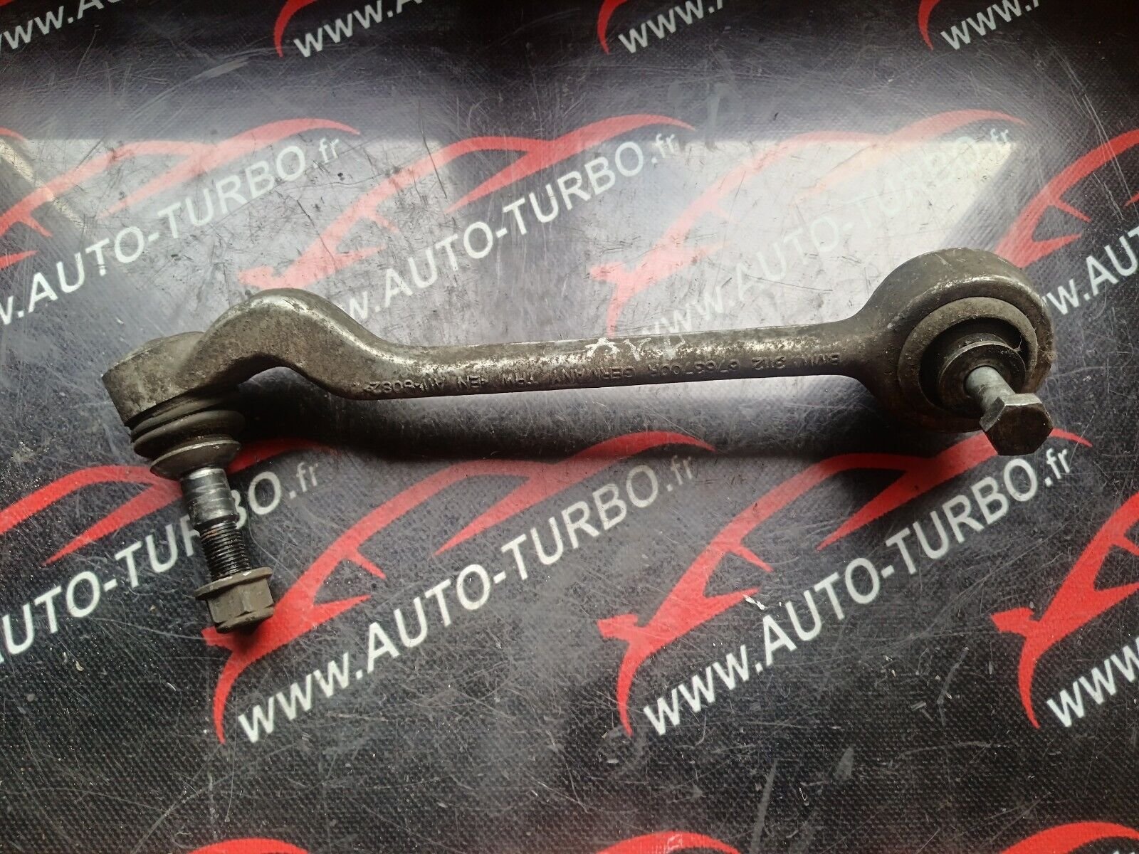 TRIANGLE SUPERIEURAVANT DROIT BMW SERIE 1 E87 120i 150CH REFERENCE: 6763700