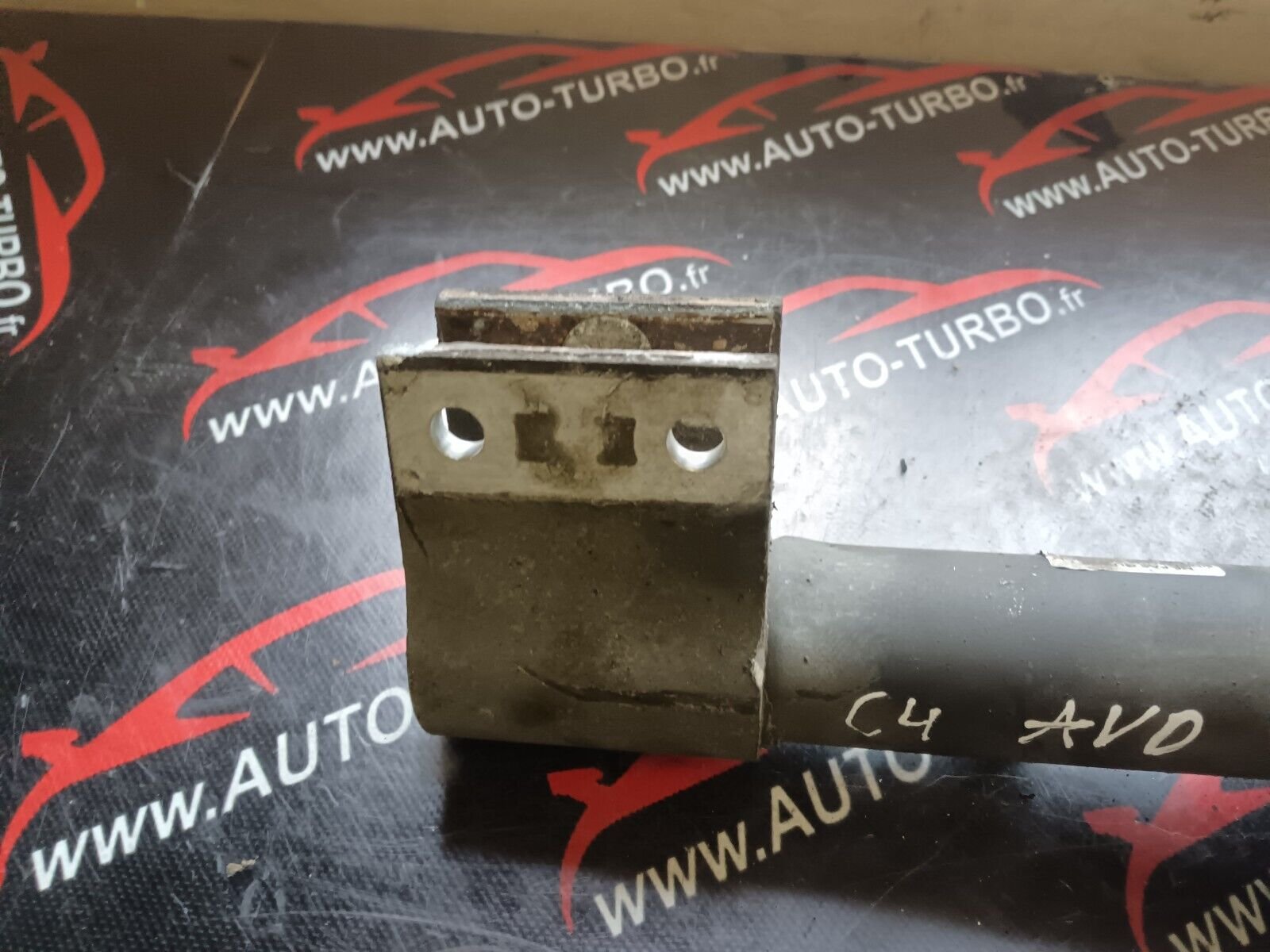 JAMBE DE SUSPENSION AVANT DROIT CITROEN C4 1.6VTI 90CH COUPE