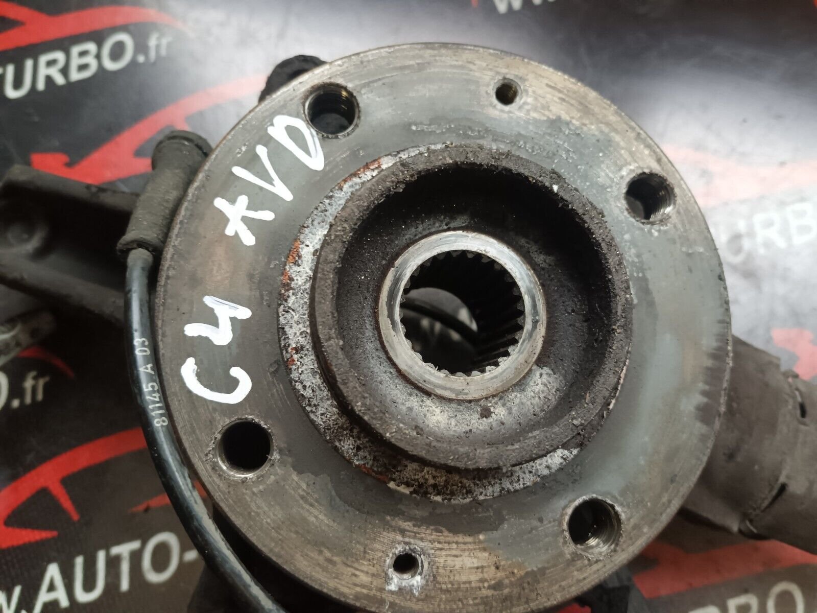 FUSEE AVANT DROIT CITROEN C4 1.6VTI 90CH COUPE