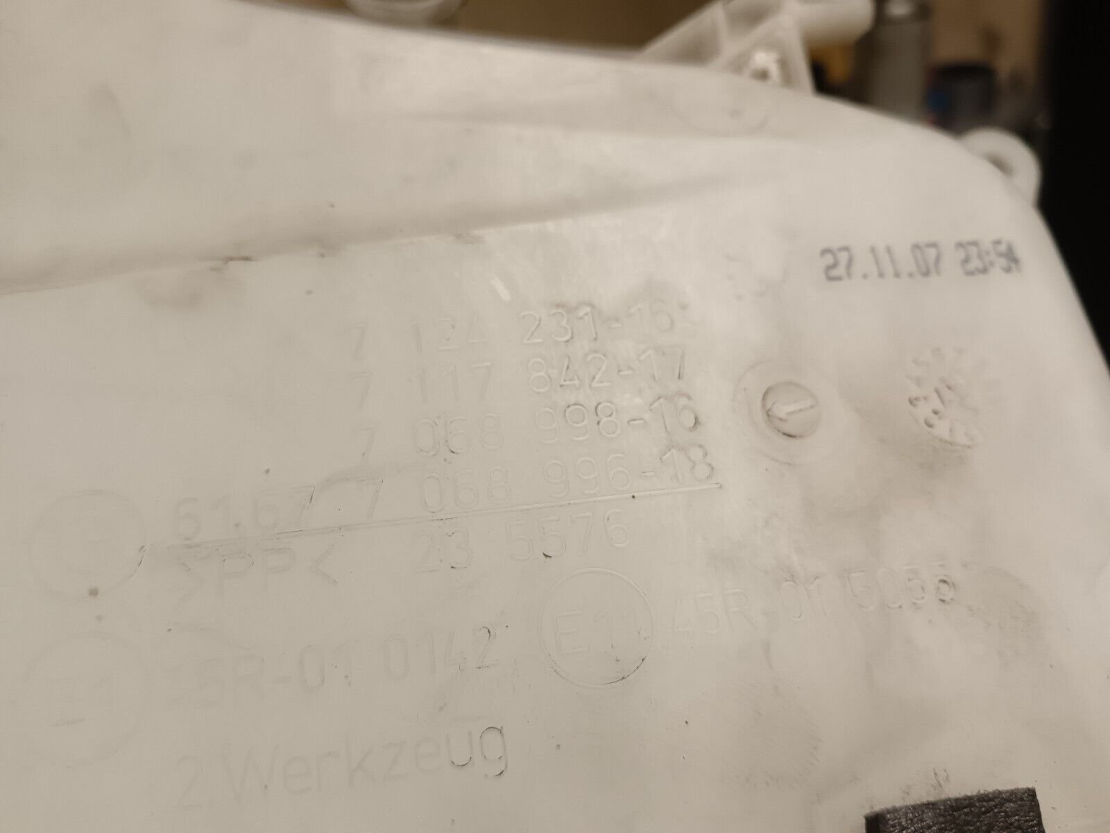 RESERVOIR LAVE GLACE BMW SERIE 1 REFERENCE: 712423116