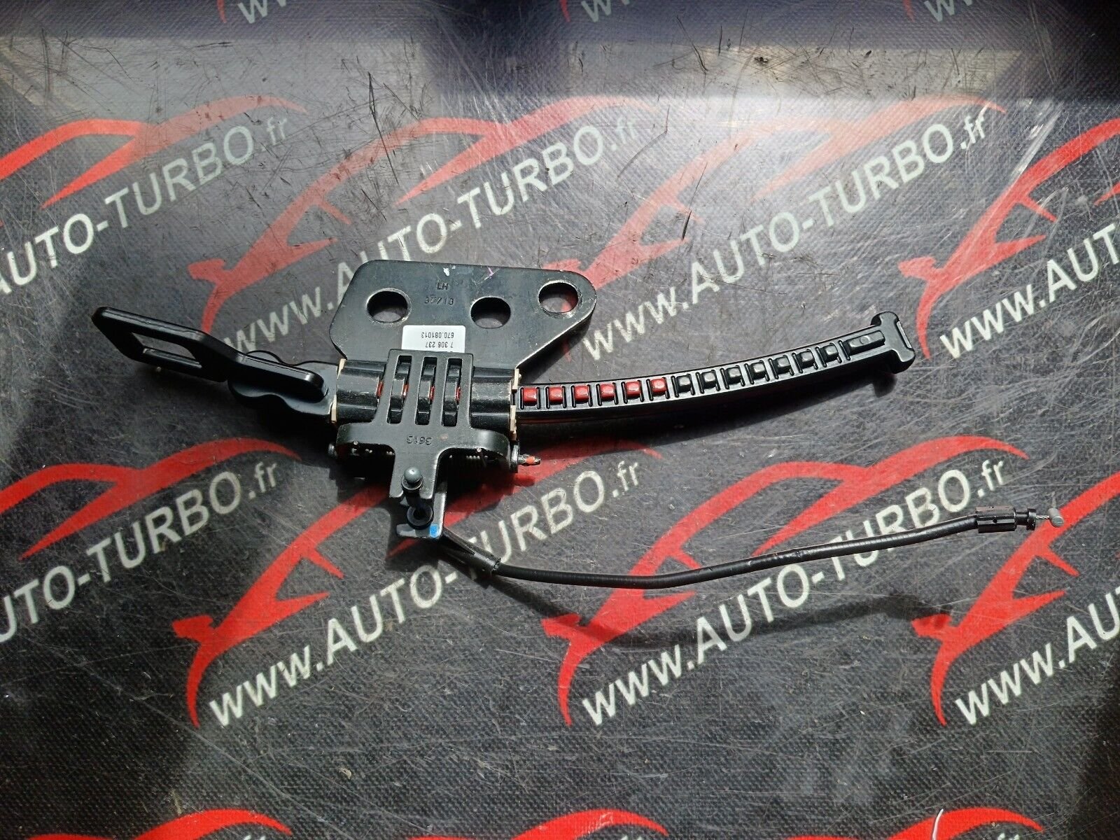 REGLAGE SIEGE ARRIERE GAUCHE BMW 328i GT F34 REFERENCE: 7306237