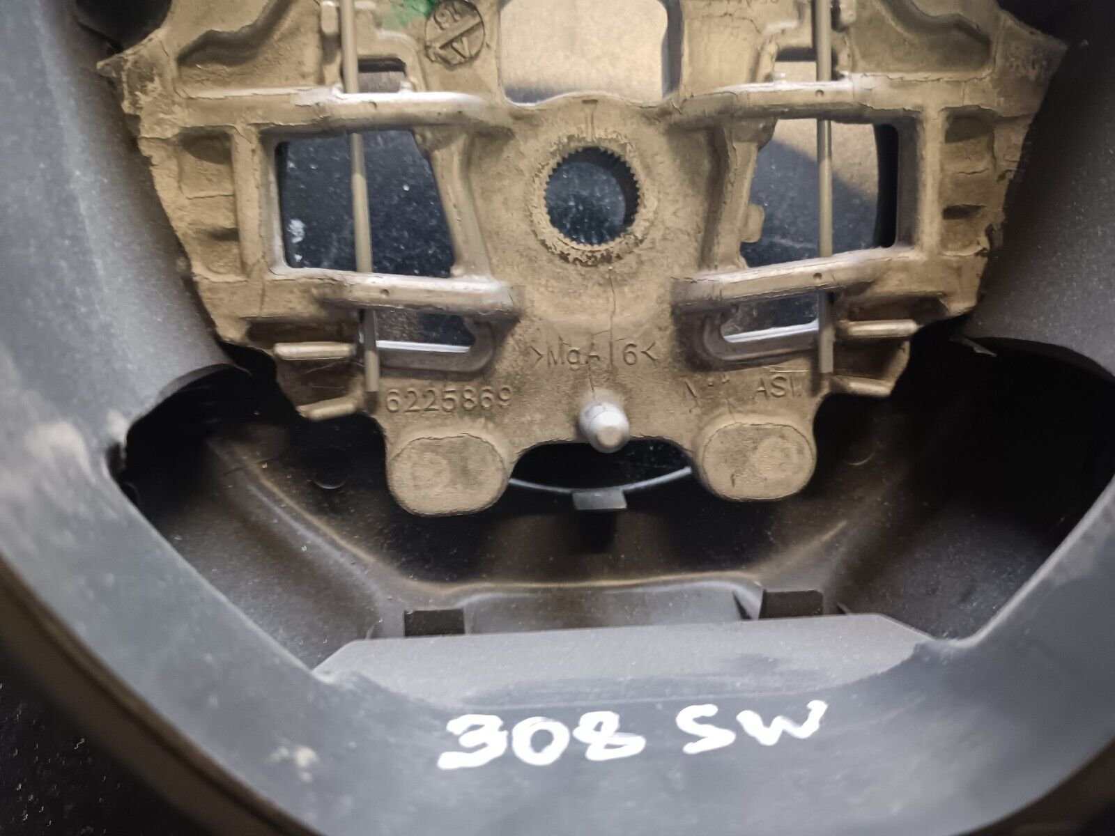 VOLANT CUIR PEUGEOT 308, 308SW REFERENCE: 6225869