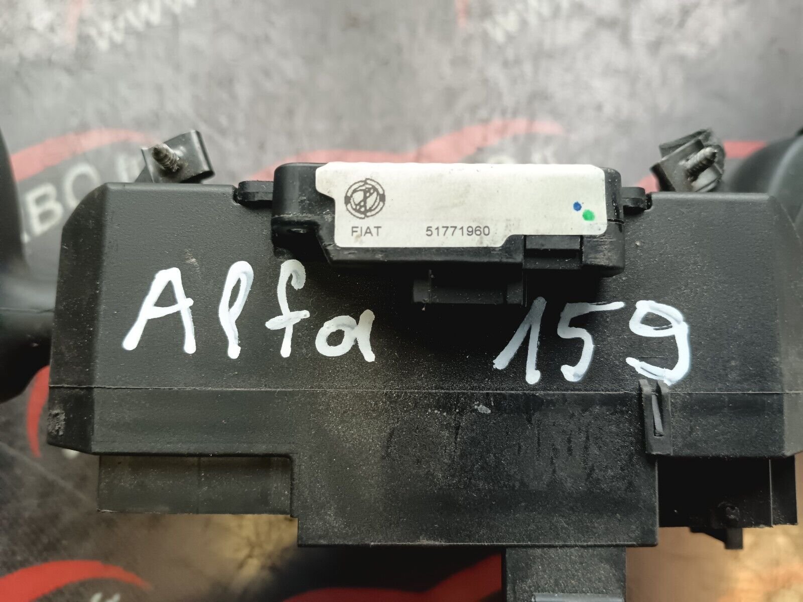 BLOC COMMODO ALFA ROMEO 159 REFERENCE: 51771960
