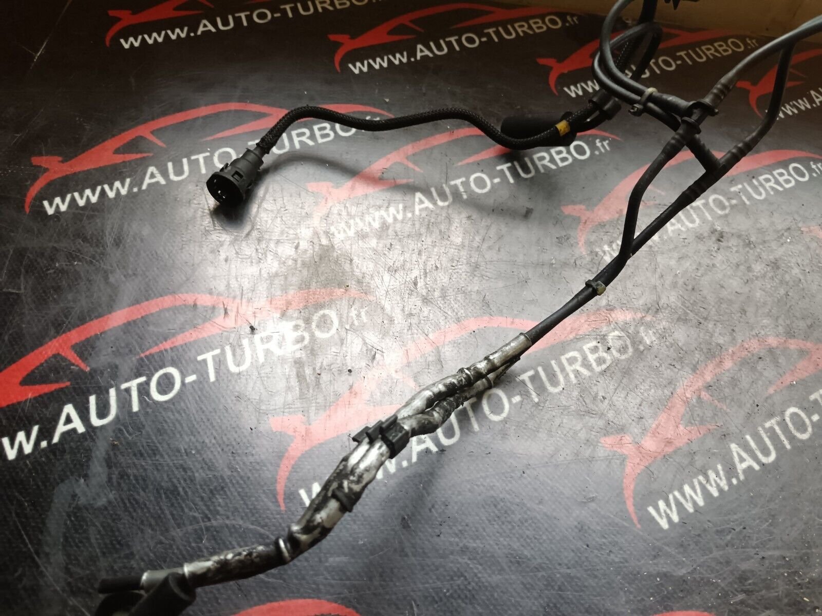 TUYAU CONDUIT  PEUGEOT 2008 1.6eHDI