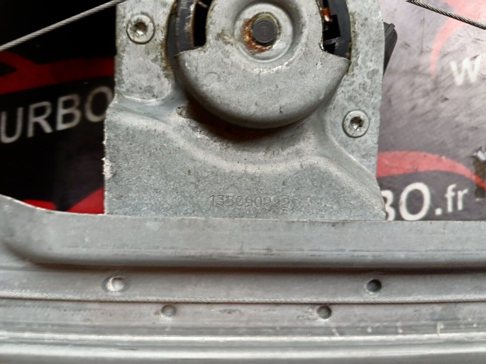 MECHANISME LEVE VITRE ARRIERE GAUCHE C4 PICASSO REFERENCE: 135090222