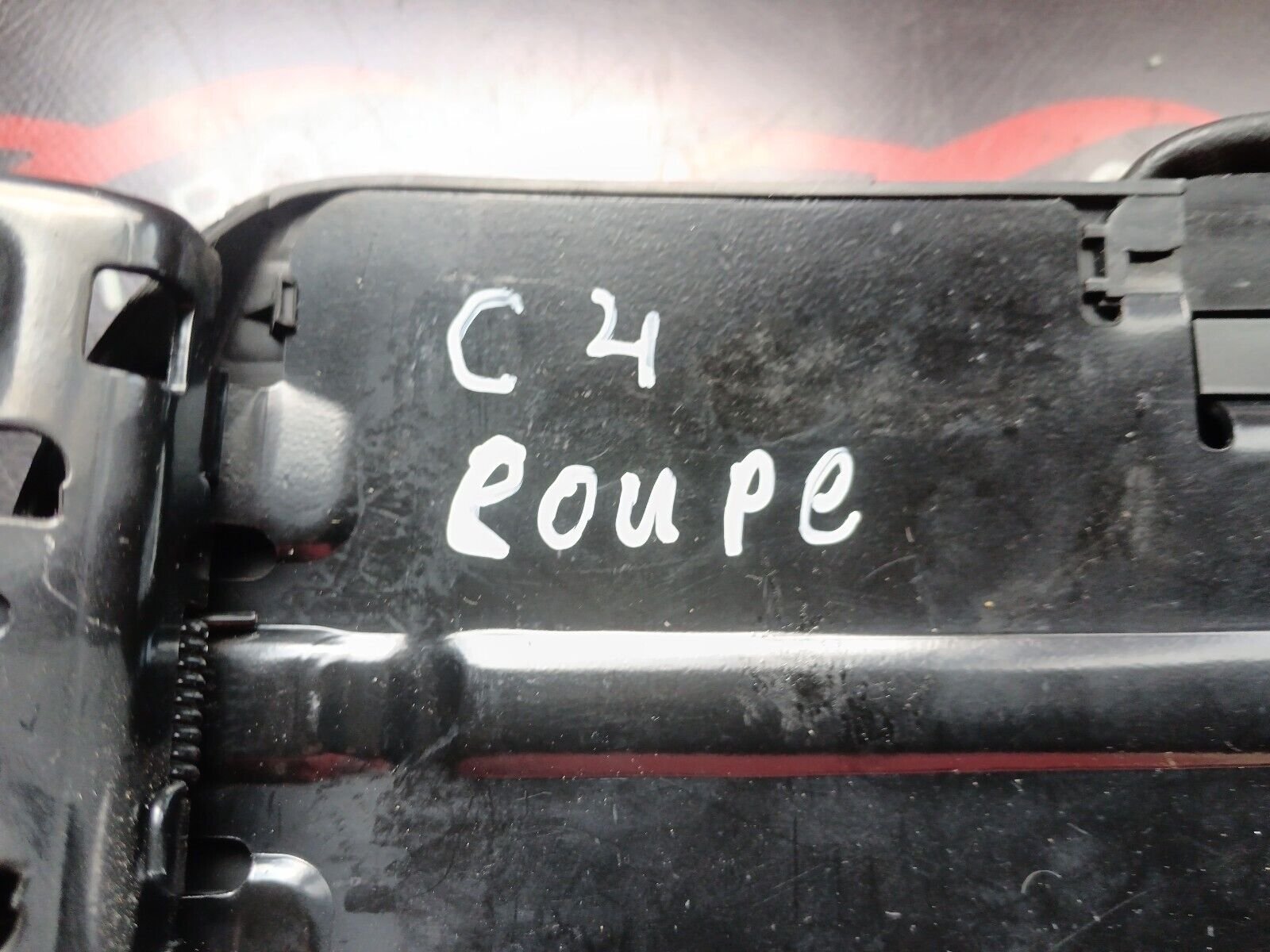 ACCOUDOIR CITROEN C4 1.6VT 90CH COUPE