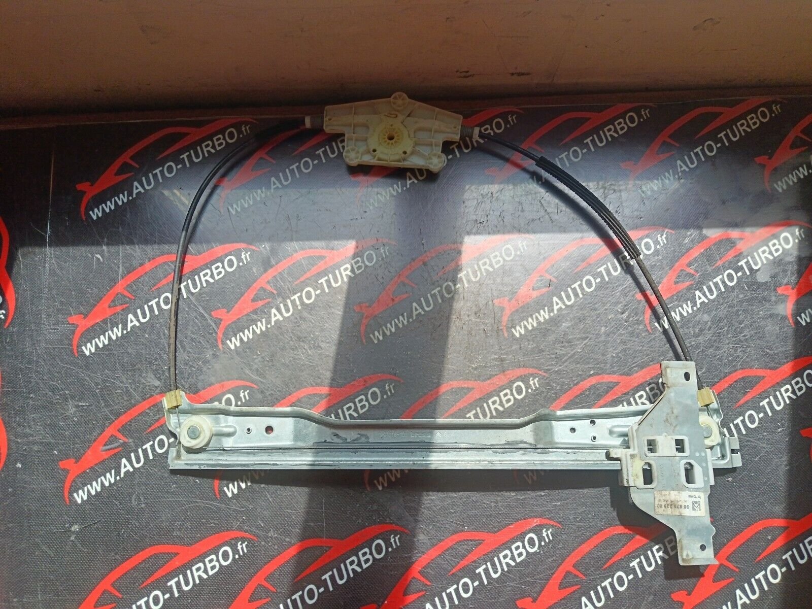 MECHANISME LEVE VITRE  AVANT GAUCHE CITROEN C4 1.6VTI COUPE REFERENCE:9657133980