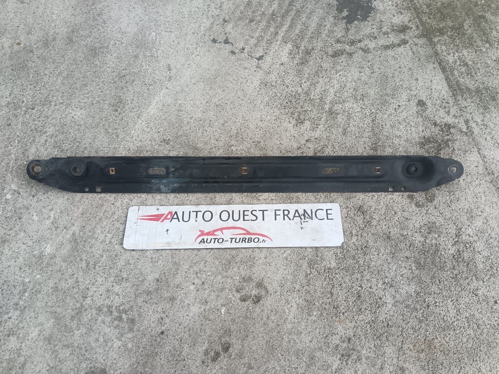 MOULURE CITROEN C4 1.6VTI 90CH COUPE