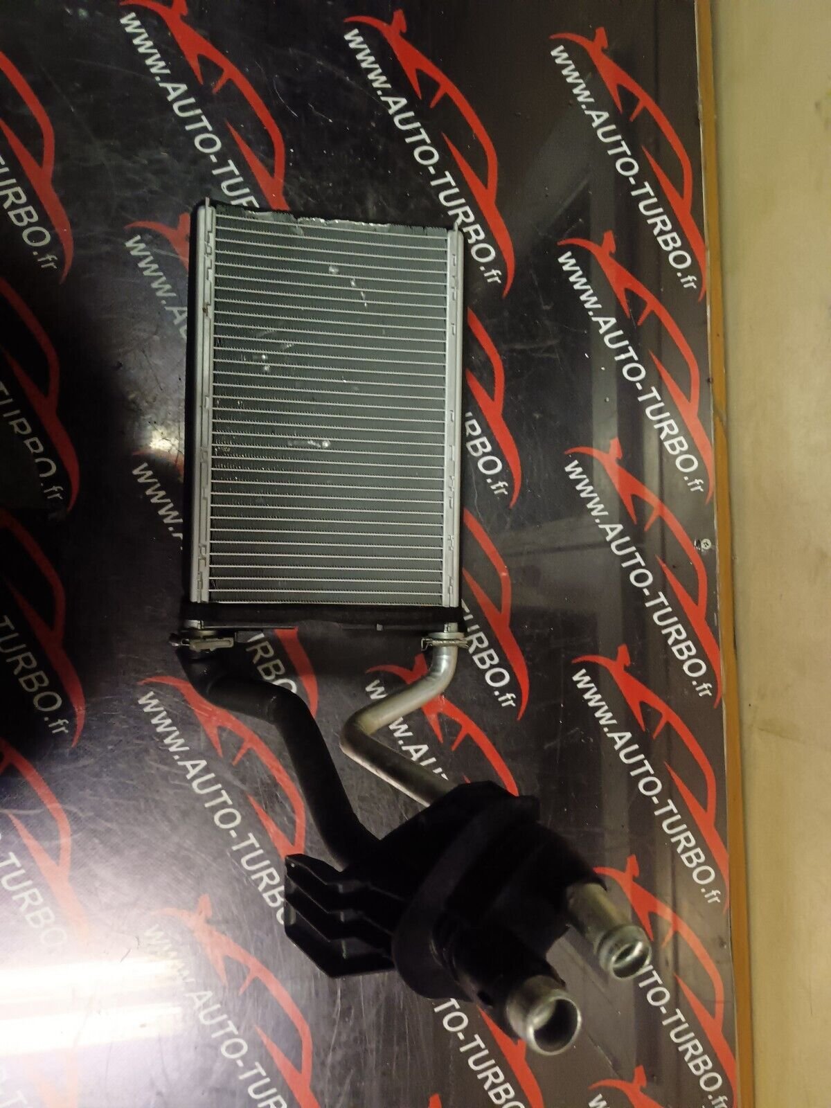 RADIATEUR BMW SERIE 1 REFERENCE: 9128954