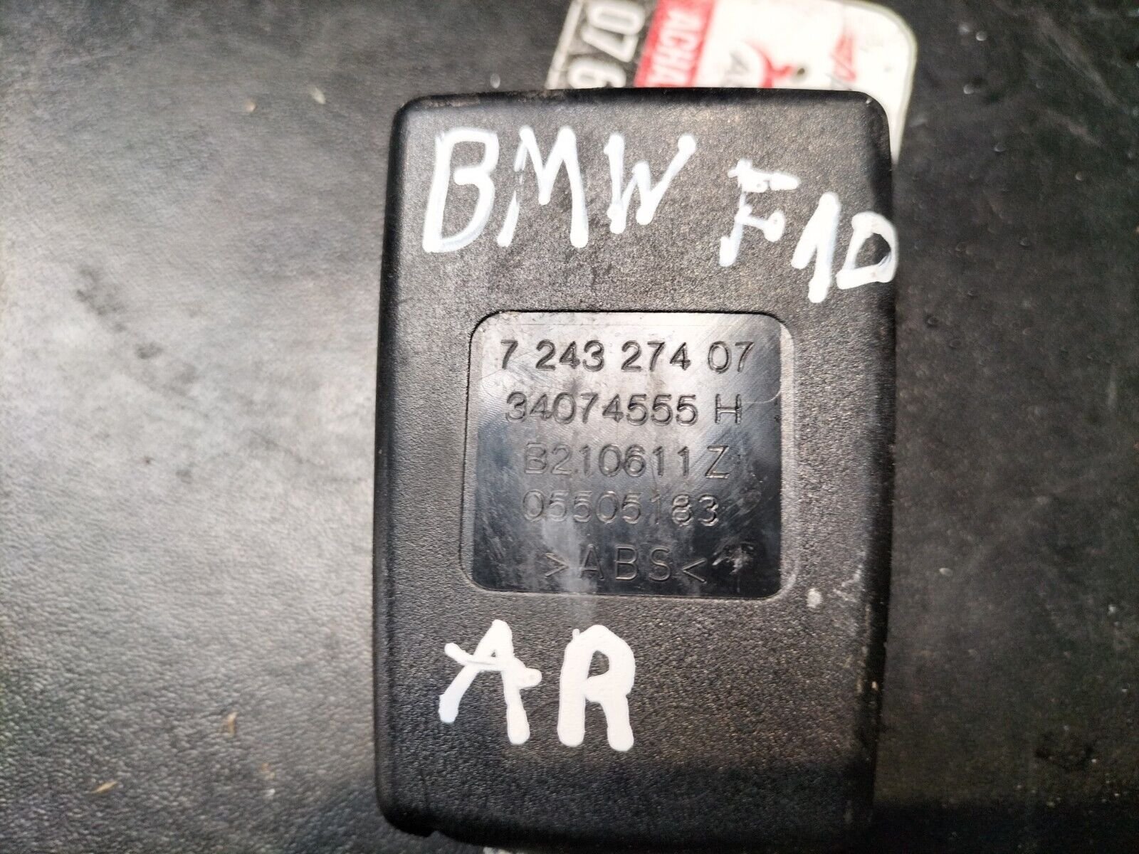 BOUCLE DE CEINTURE ARRIERE GAUCHE   BMW F10 724327407