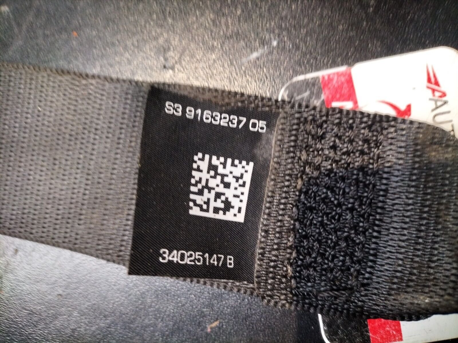 CEINTURE DE SECURITE ARRIERE DROITE  BMW F10 916323705