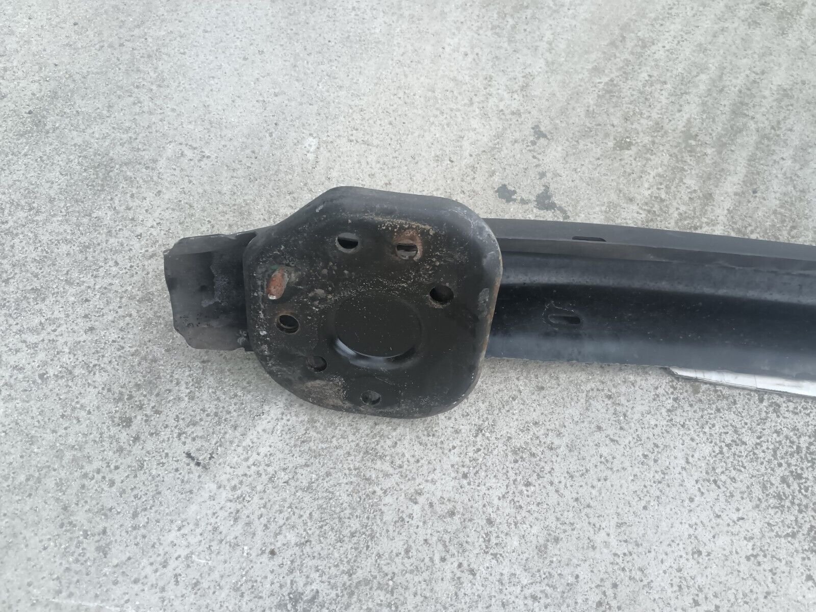 TRAVERS ARRIERE CITROEN C4 1.6VTI 90CH COUPE