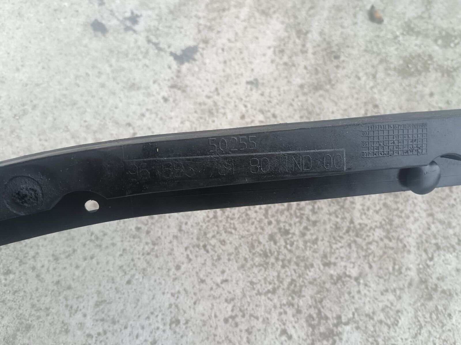 BARE DE PARE-BRISE CITROEN C4 1.6VTI 90CH COUPE REFERENCE: 9658376180